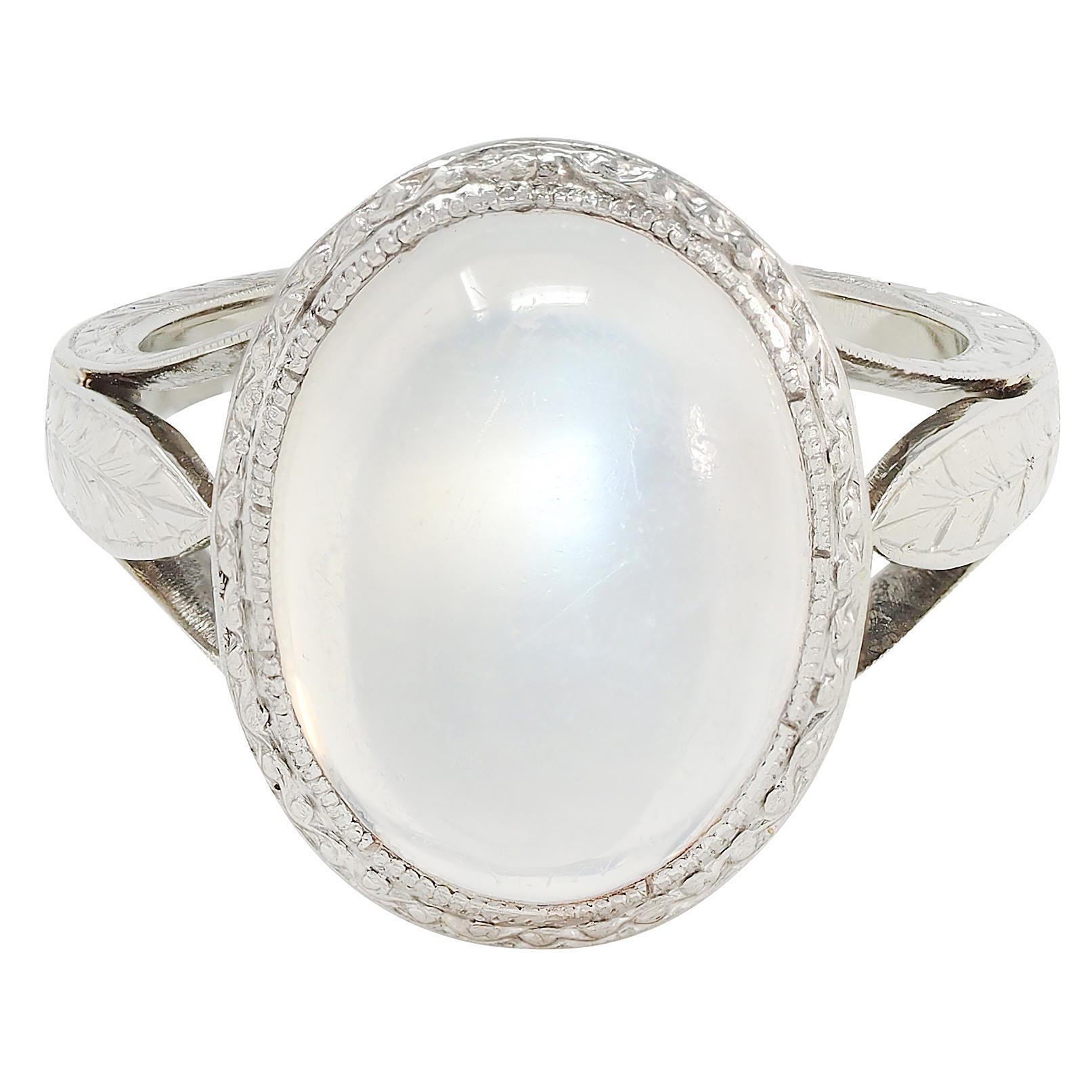 Art Deco Moonstone 18 Karat White Gold Vintage Wheat Dinner Ring For Sale 2