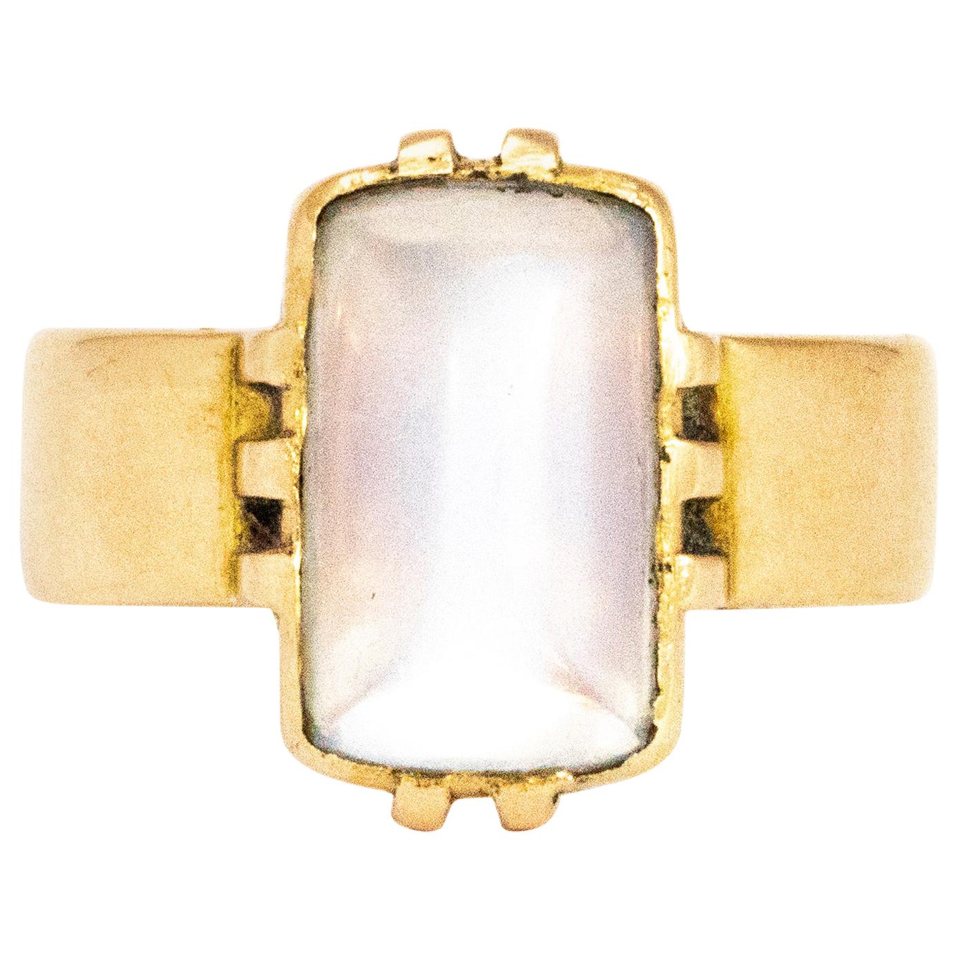 Art Deco Moonstone Cabochon and 18 Carat Gold Ring
