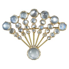 Antique Art Deco Moonstone Fan 18 Carat Gold circa 1920 Brooch