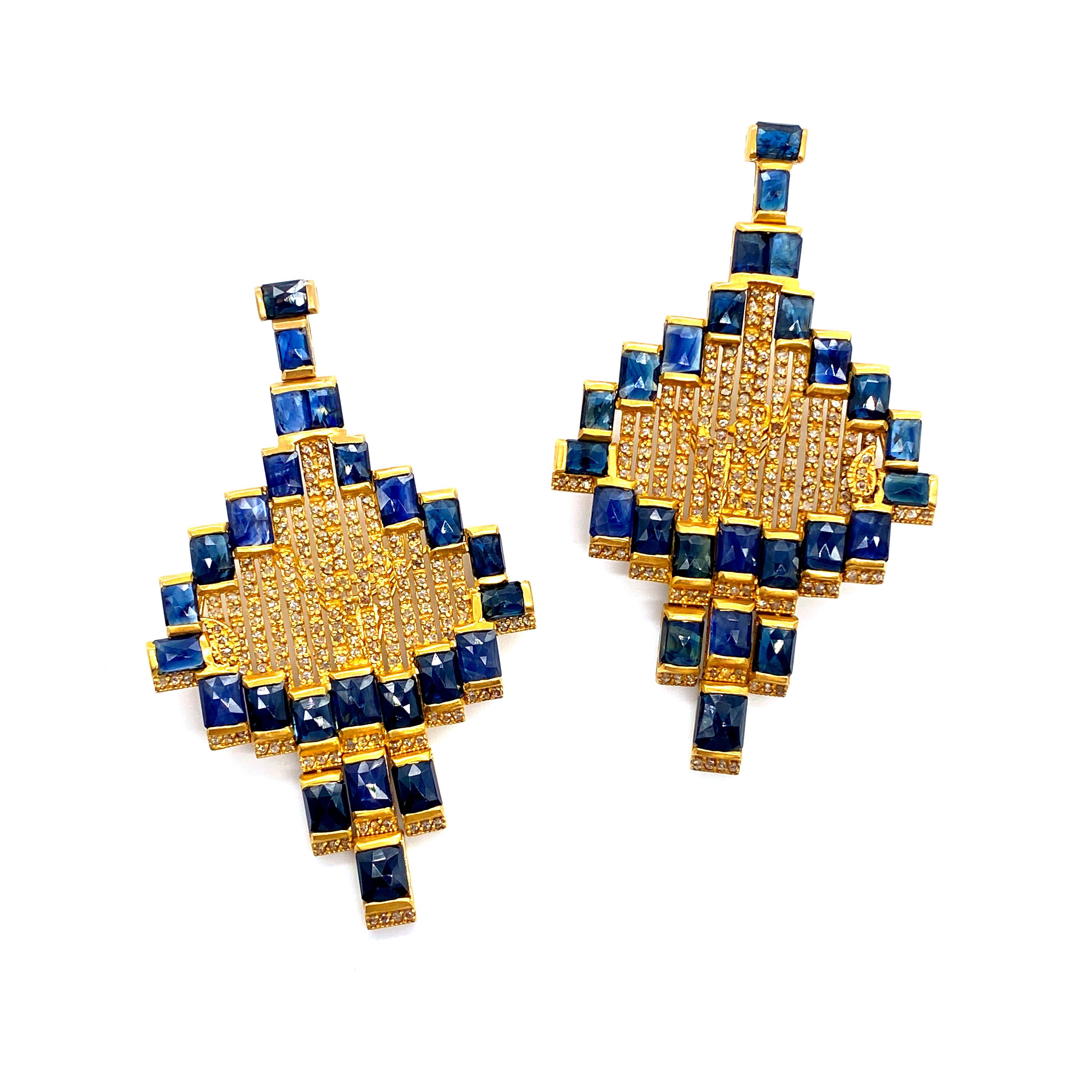 Art Deco Style Mosaic 20 Karat Yellow Gold Blue Sapphire Drop Coomi Earrings In New Condition For Sale In Secaucus, NJ