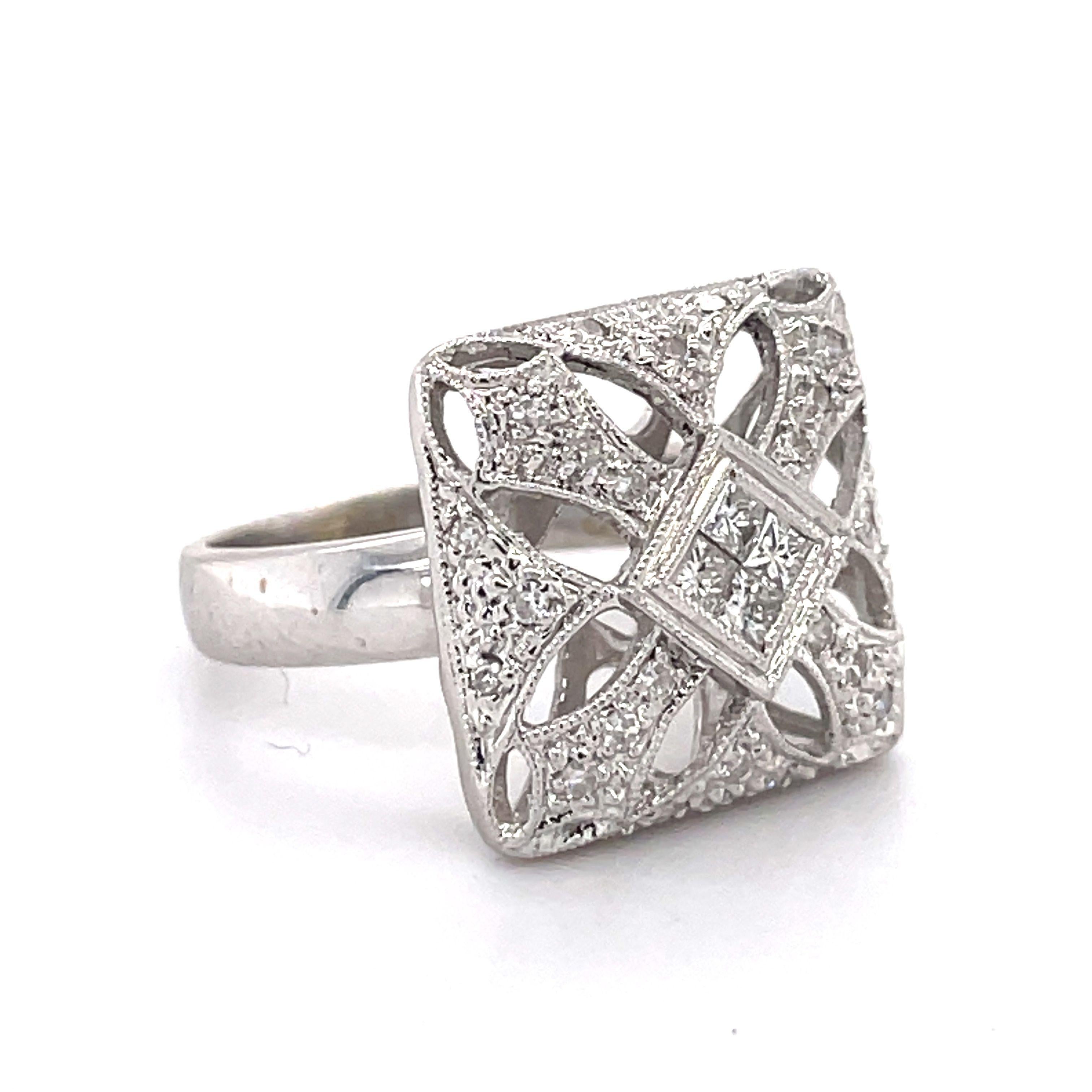 Art Deco Mosaic Style Cocktail Ring - 14K White Gold, 0.78ct Netural Diaonds In Excellent Condition For Sale In Ramat Gan, IL