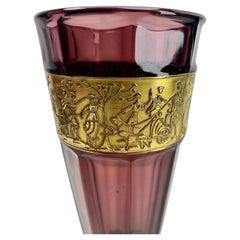 Art Déco Jarrón de cristal Moser & Söhne Carlsbad con panel tallado en relieve