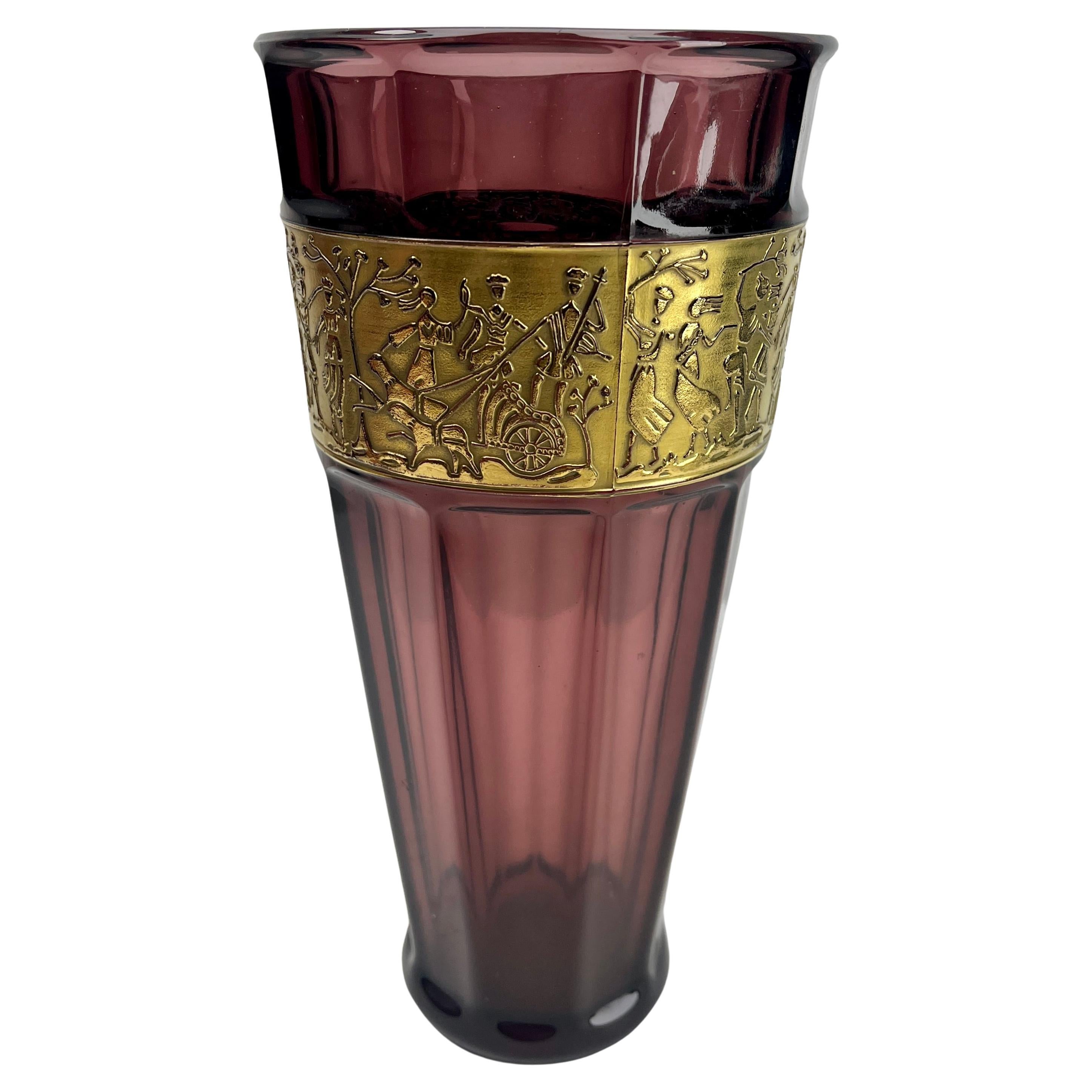 Art Deco Moser & Söhne Karlsbader Glasvase mit Reliefschliff (Tschechisch) im Angebot