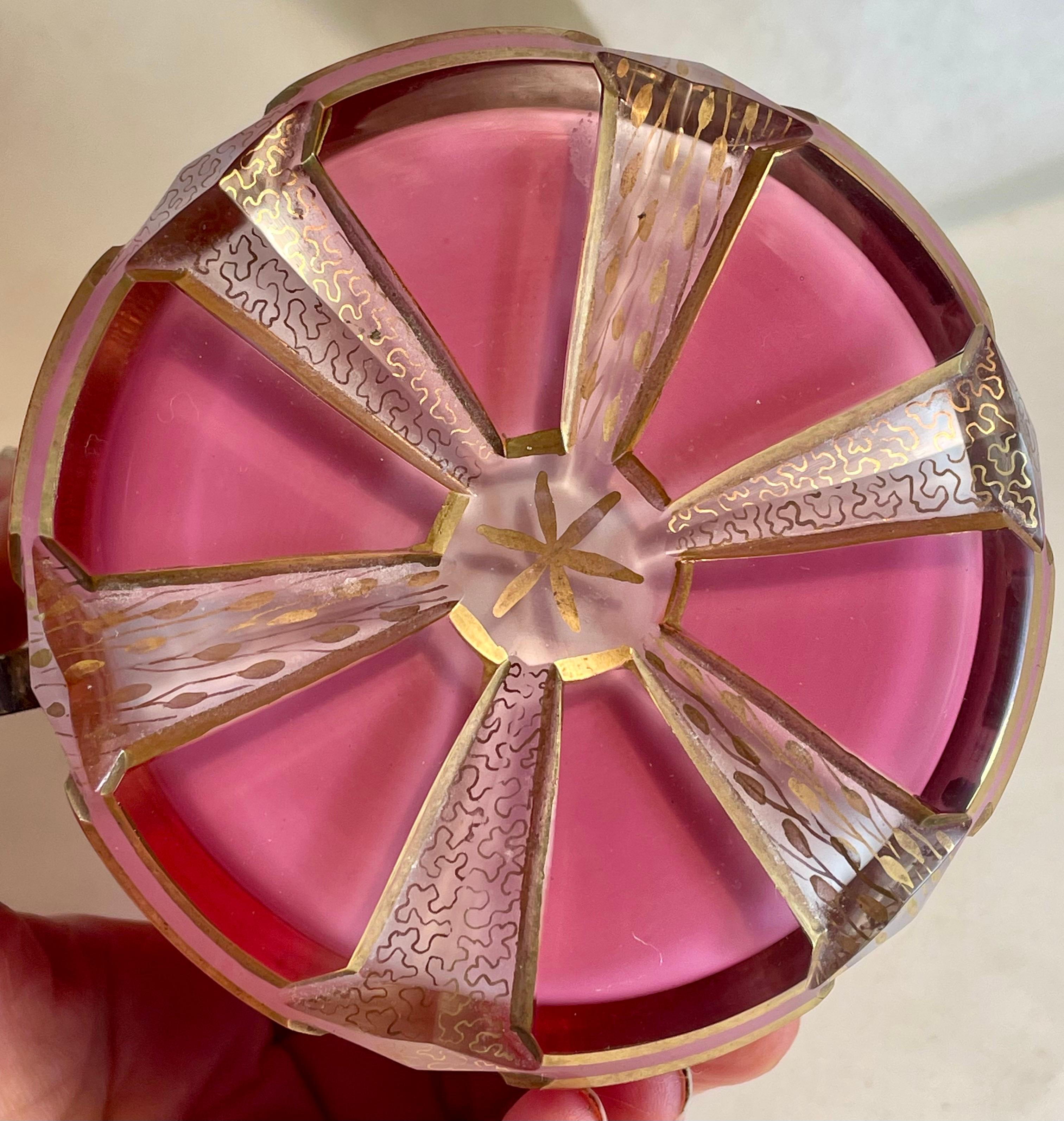 Art Deco Moser Style Pink Clear White Cased Cut Glass Hinged Lid Lg Dresser Box en vente 2