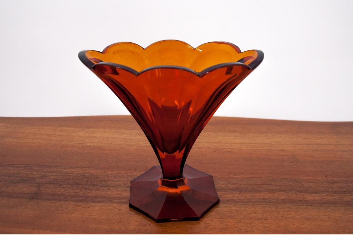 Vase by Moser Glasswork from Czechoslovakia.
Slight color loss seen on the picture.
No damages.
