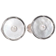 Art Deco Mother of Pearl Cufflink and Button Set in 14 Karat Gold 11.60 Grams Art Deco Mother of Pearl Cufflink and Button Set in 14 Karat Gold 11.60 Grams