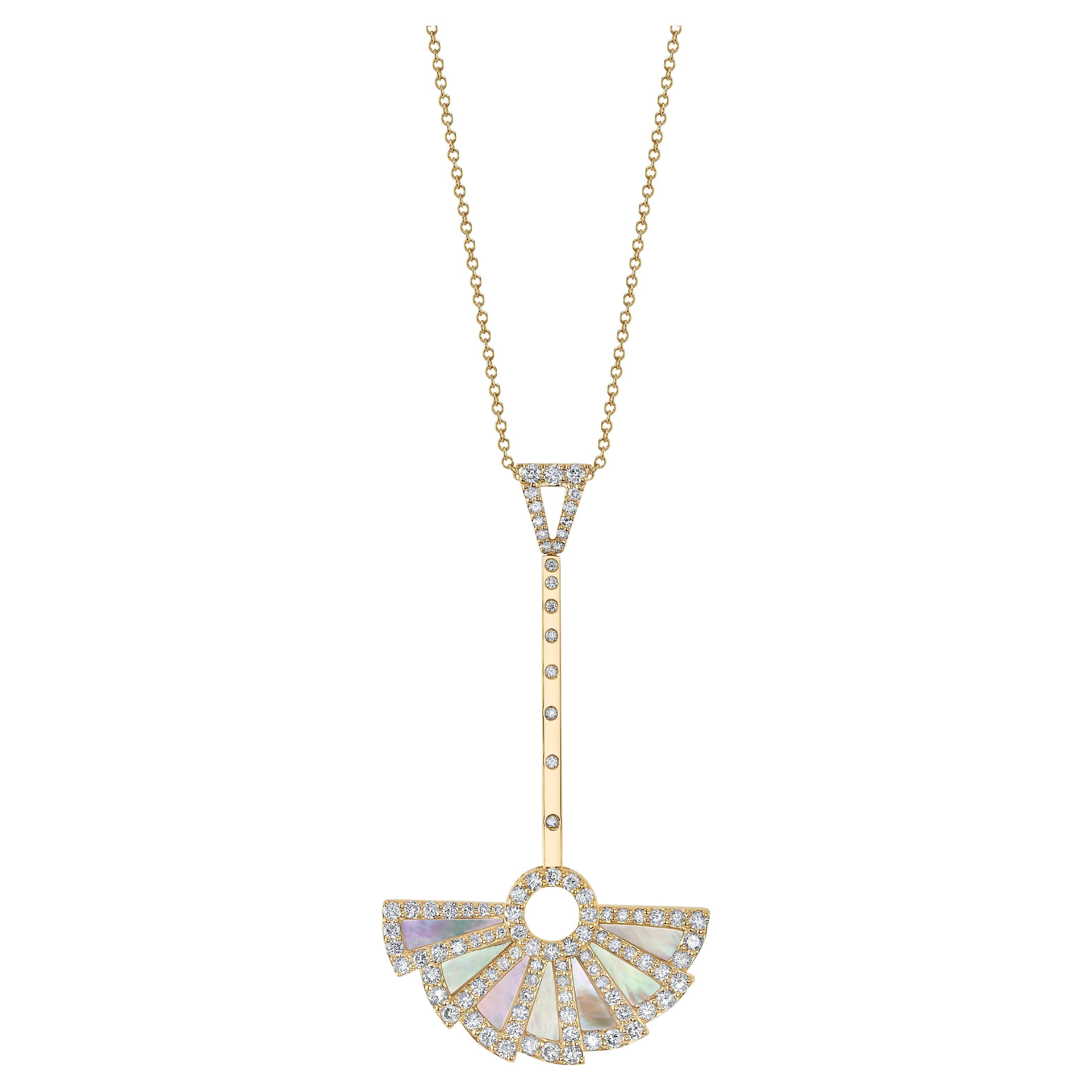Collar Abanico Largo Art Decó Nácar y Diamantes Oro Amarillo 18K en venta