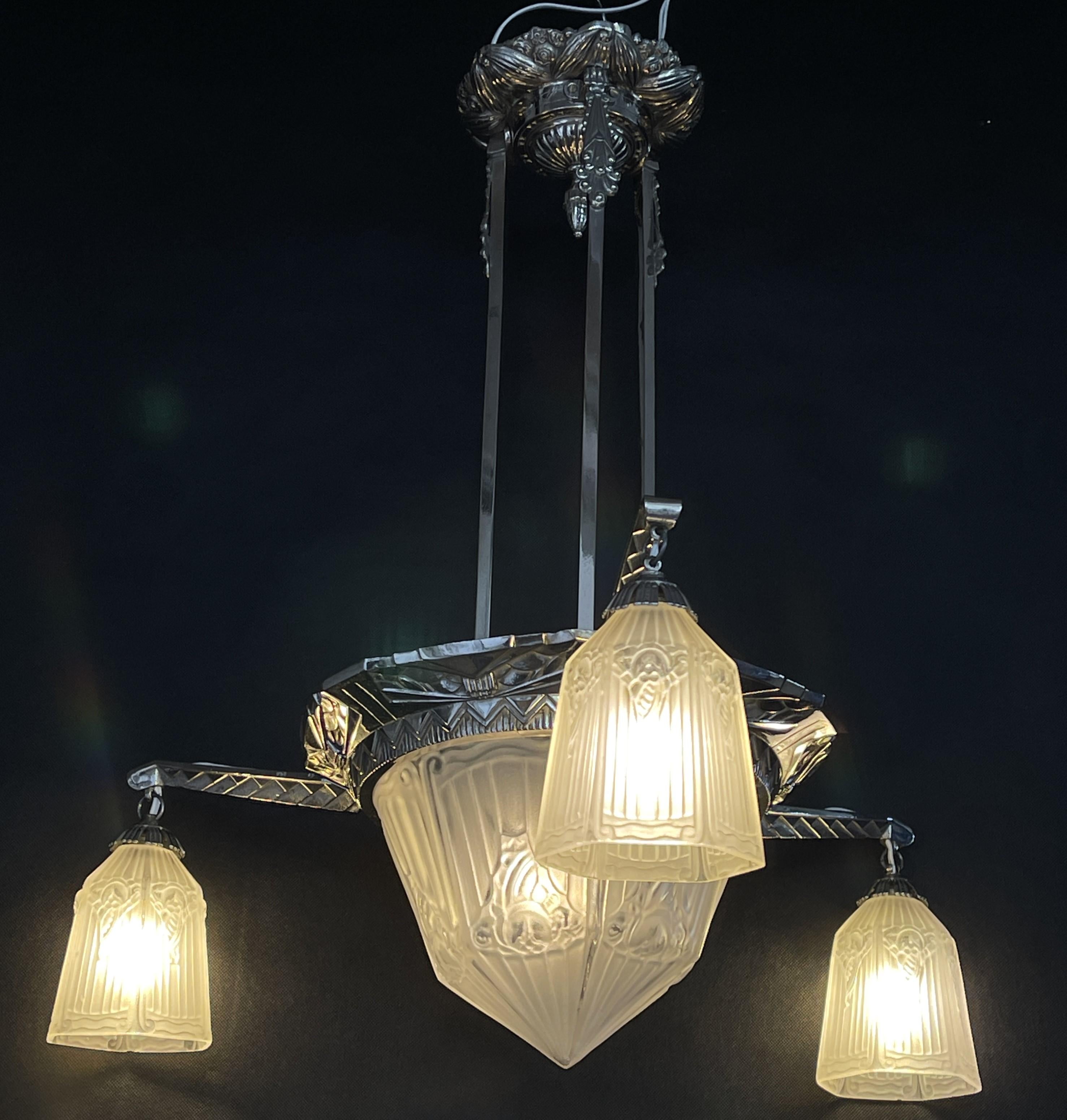 Art Deco Muller Feres Luneville Chandelier, 1930s For Sale at 1stDibs