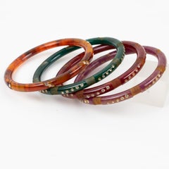Ensemble de 4 bracelets jonc art déco en bakélite multicolore avec bijoux