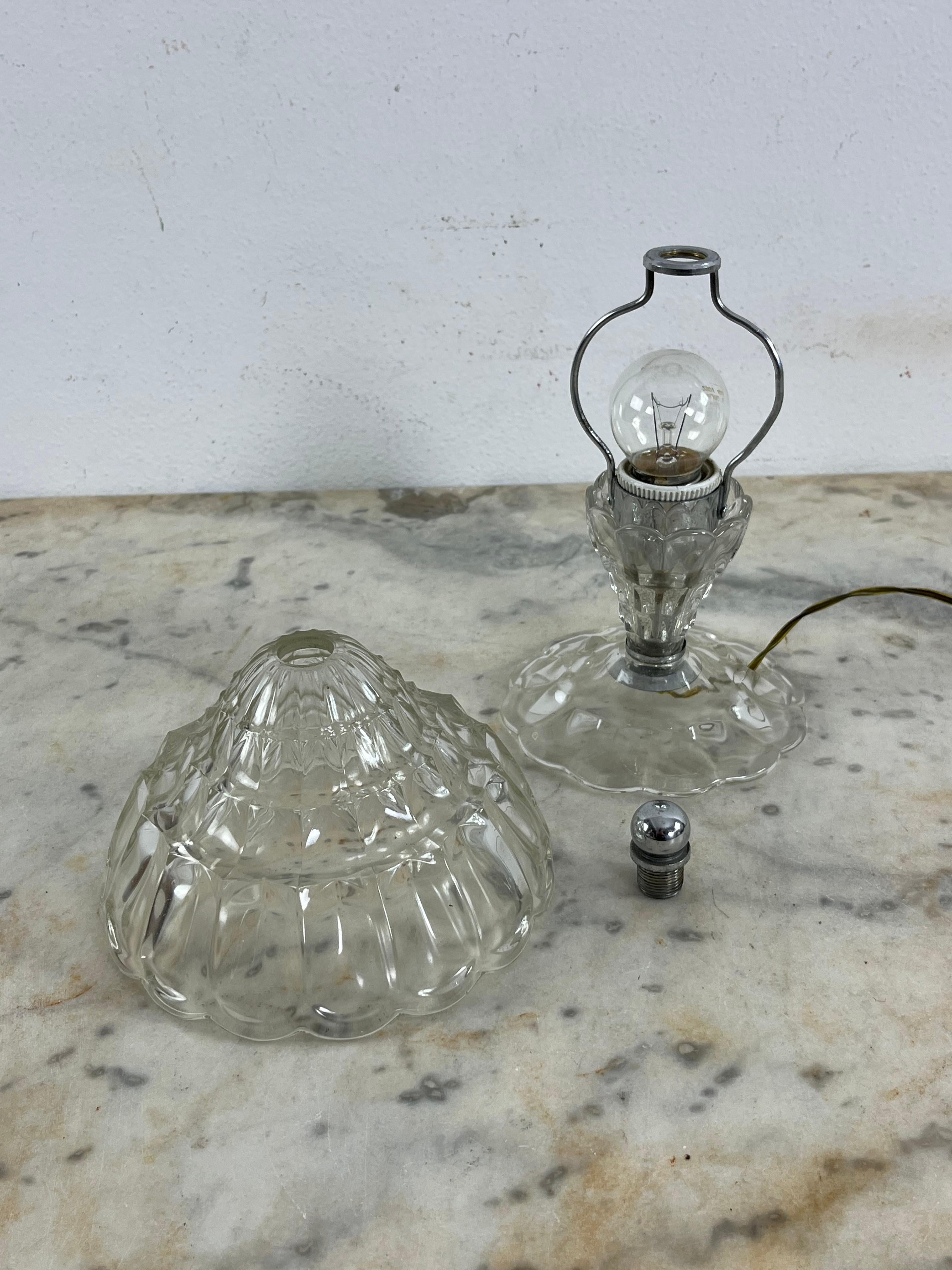 Art Deco Murano Glass Bedside Lamp Attributed To Ercole Barovier, 1950s In Good Condition For Sale In Palermo, IT