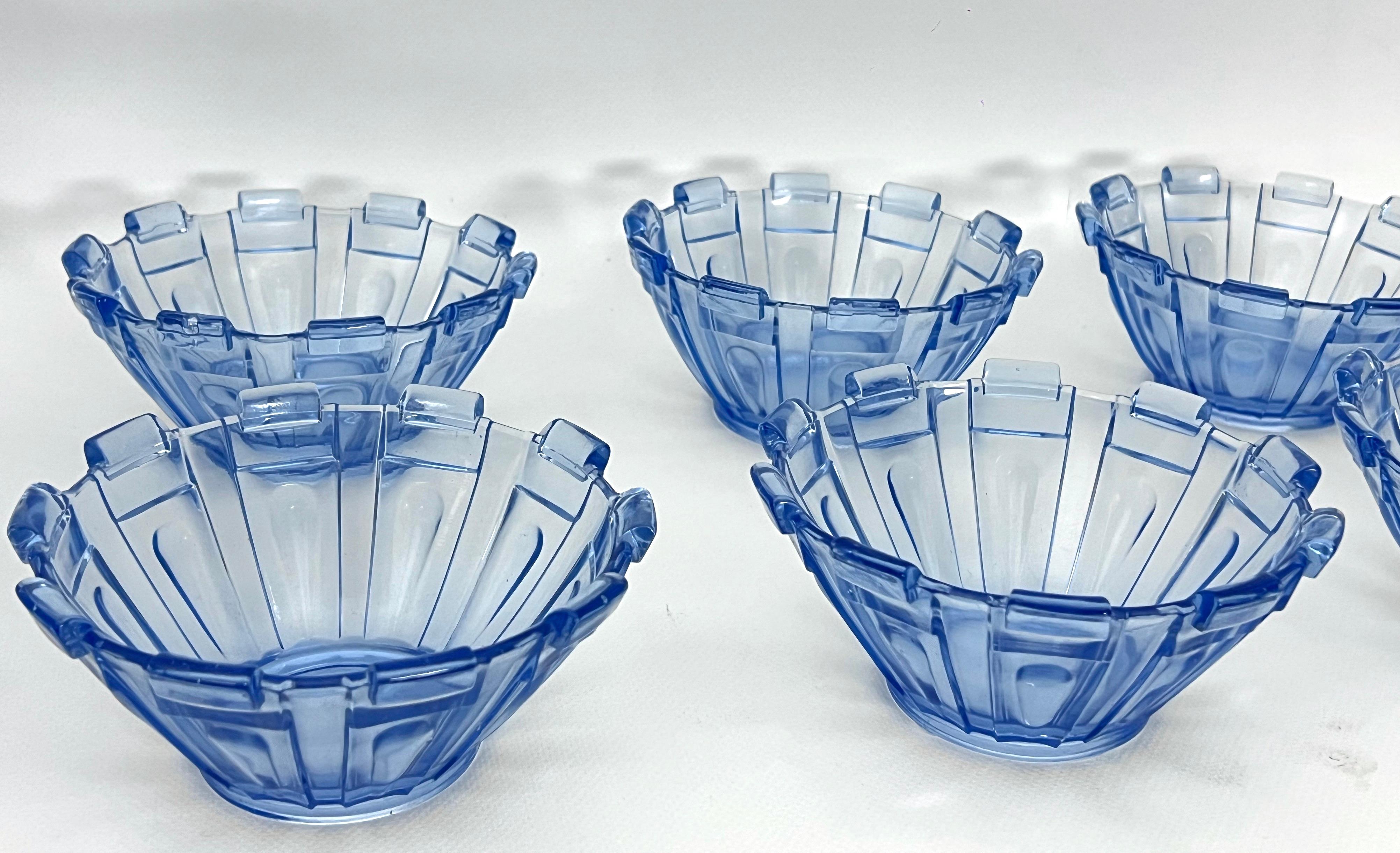 Art Deco Murano glass serving bowl set of 13. Italy 1930s For Sale 9