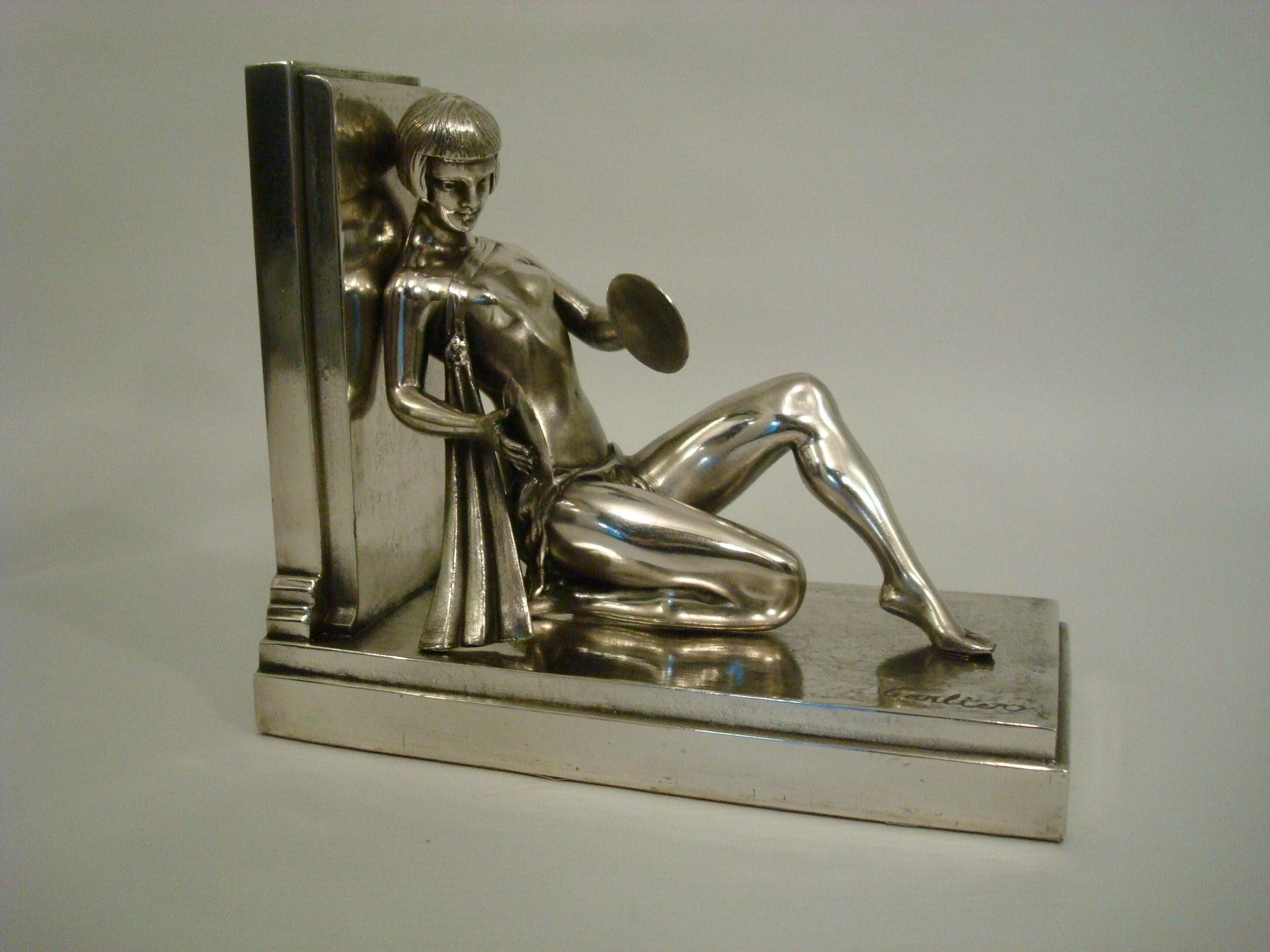Art déco Serre-livres figuratifs musicaux Art Déco par Emile Carlier, France 1925 En vente