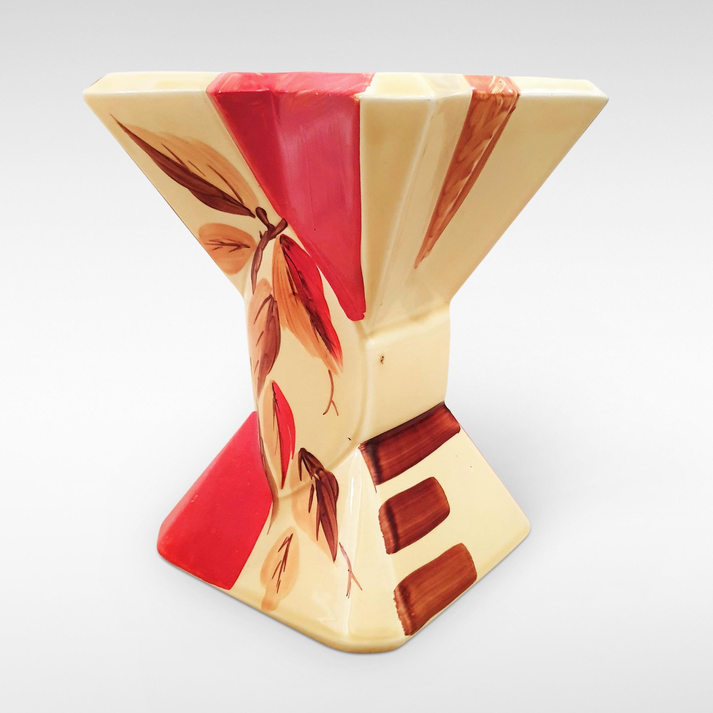 Art Deco Myott Son & Co ‘Bow Tie’ Vase 1