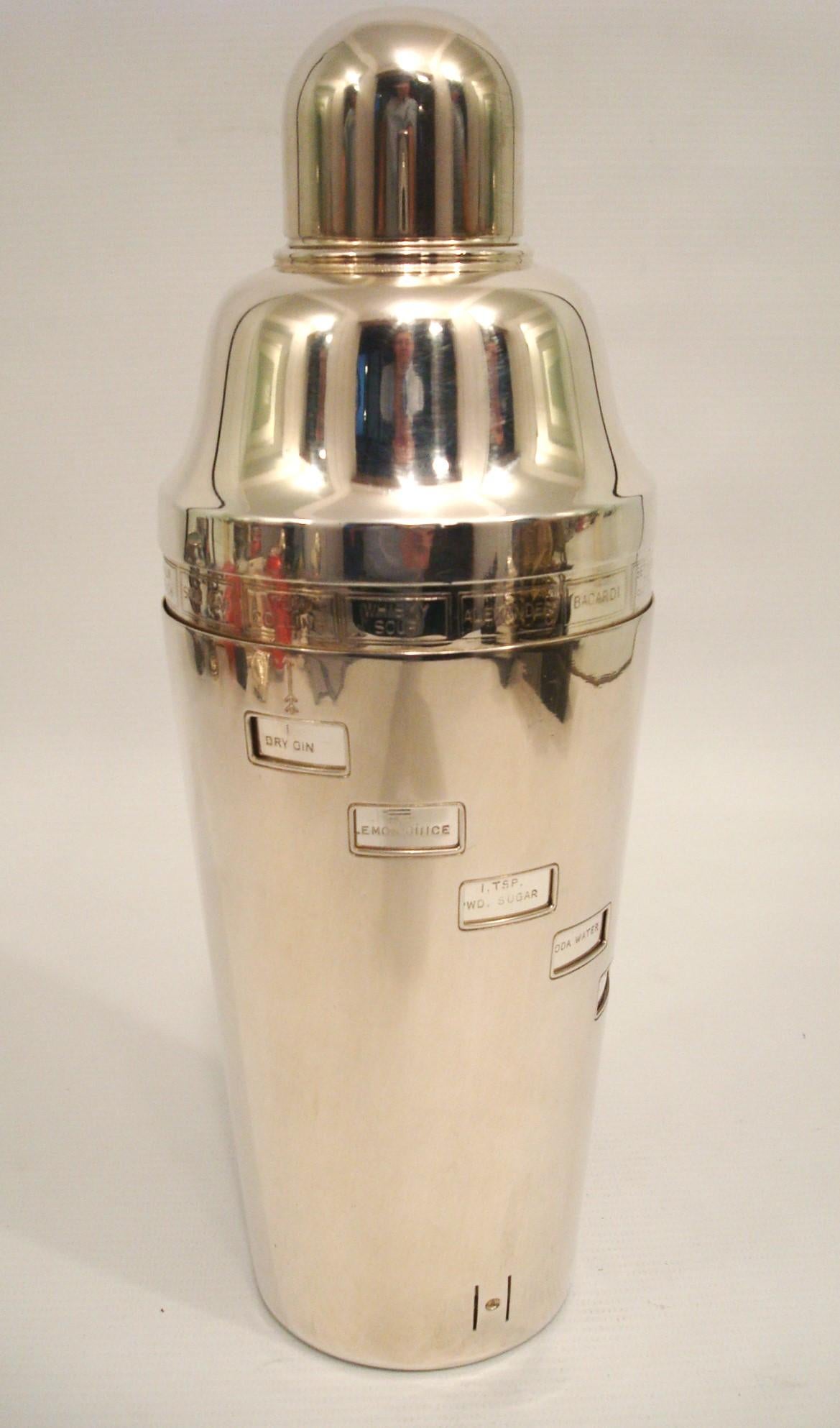 Art Deco Napier Recipe / Menu Cocktail Shaker, c.1930's For Sale 3