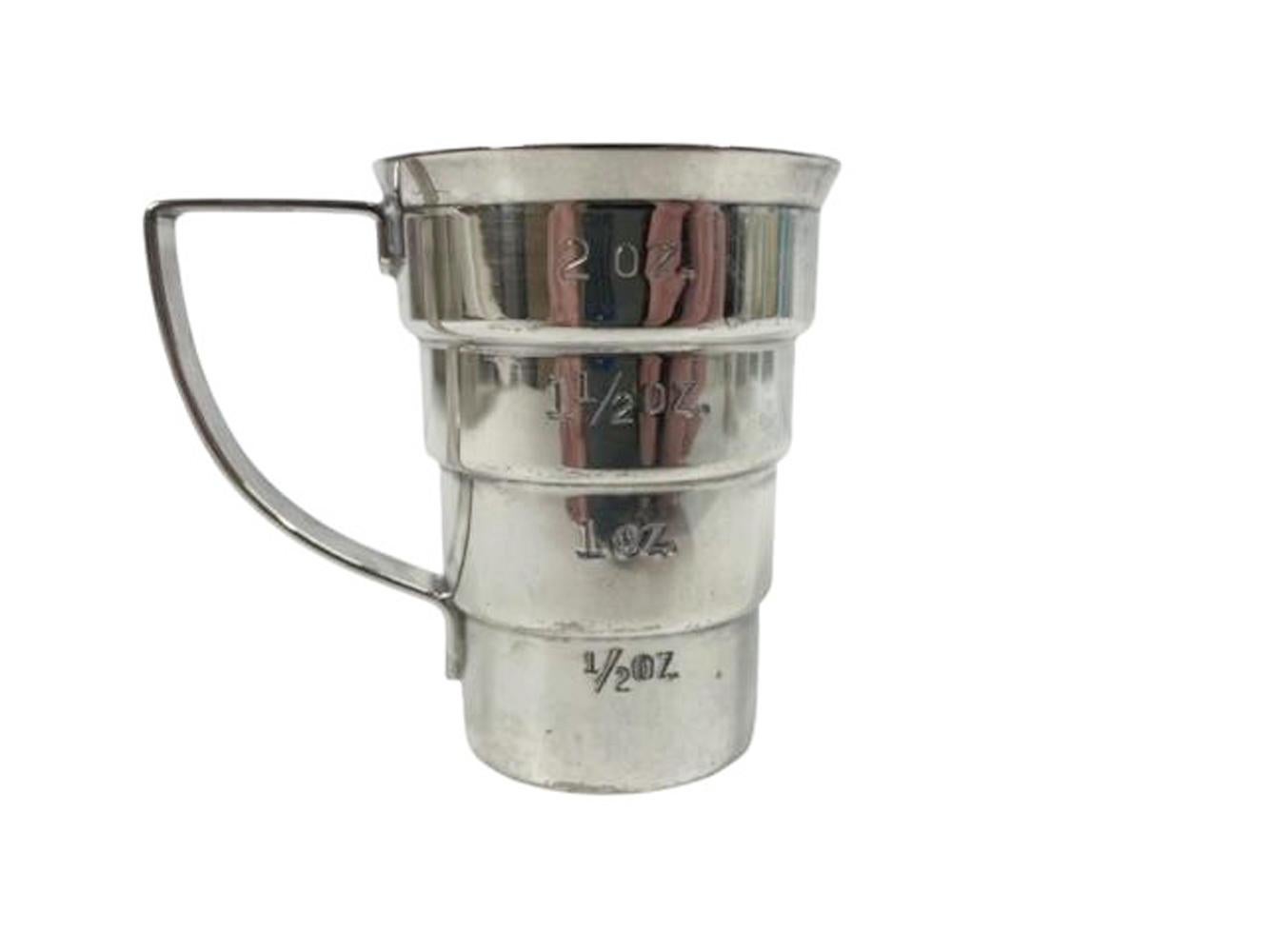 Art Deco Napier versilberte Spirit Measure Stufen Abgestuft in 1/2oz Increments, Art déco (amerikanisch) im Angebot