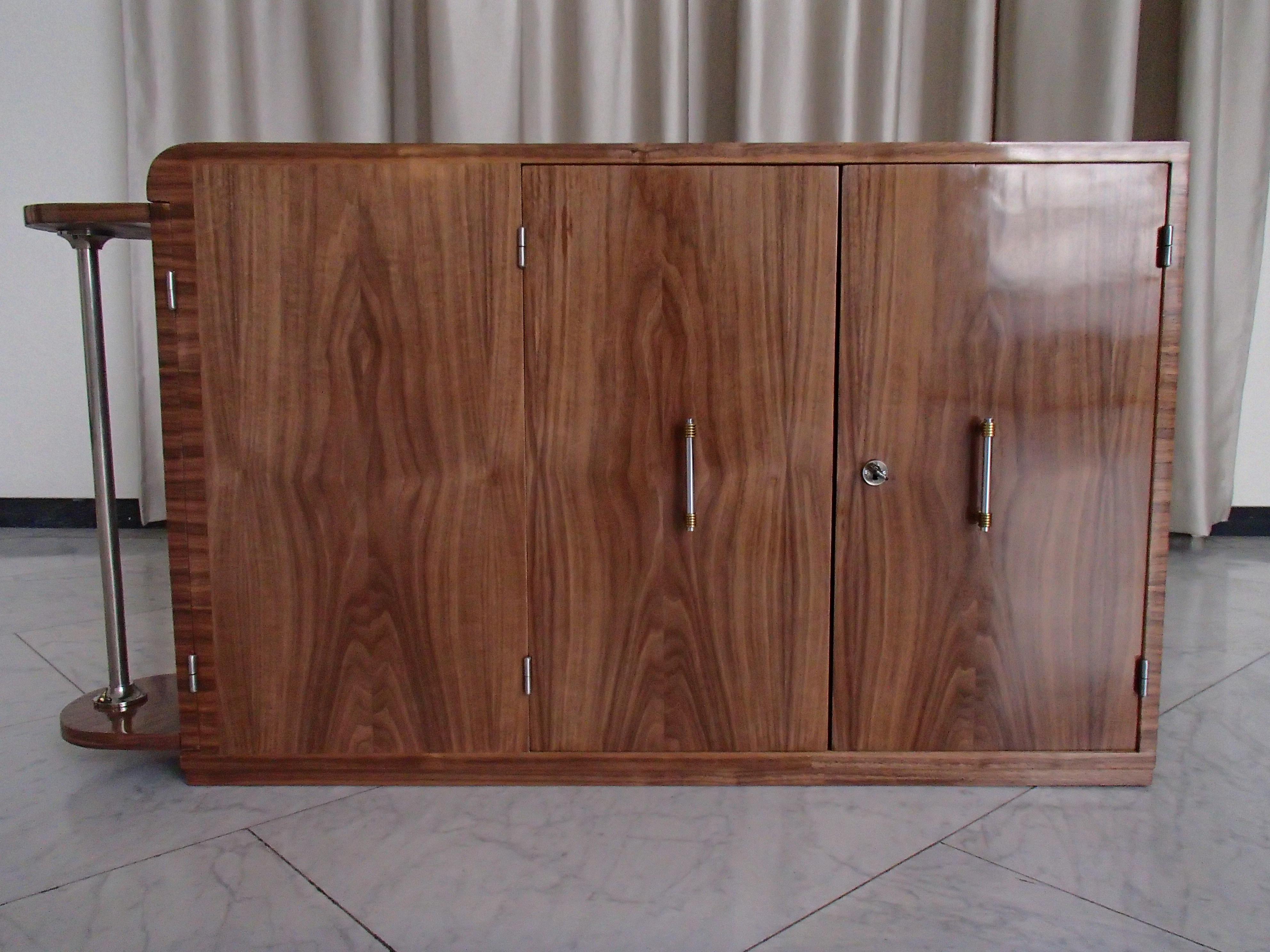 Art Deco narrow bar with 2 doors and bottle compartment walnut and chrome  For Sale 11