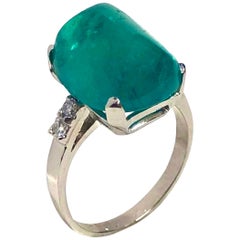 Art Deco Natural 10 Carat Russian Sugarloaf Emerald Platinum and Diamond Ring