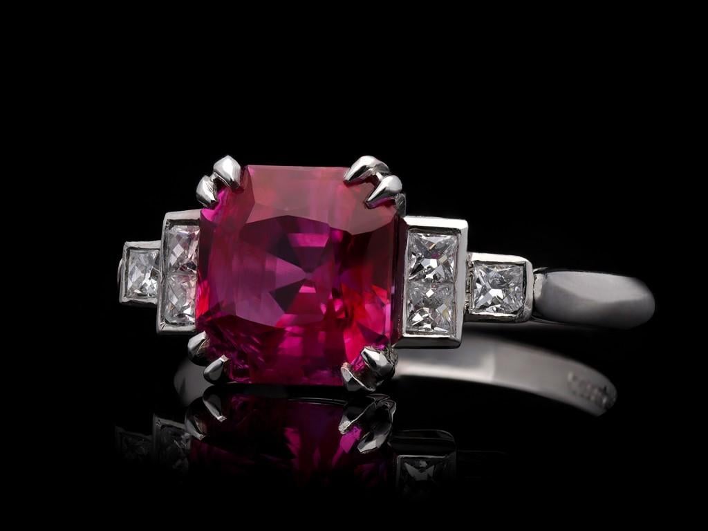 French Cut Art deco natural Burmese ruby and diamond ring, circa 1935. For Sale