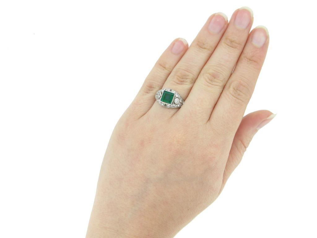 Women's or Men's Art Deco Natural Colombian Emerald & Diamond Bombé Ring, American, circa 1930