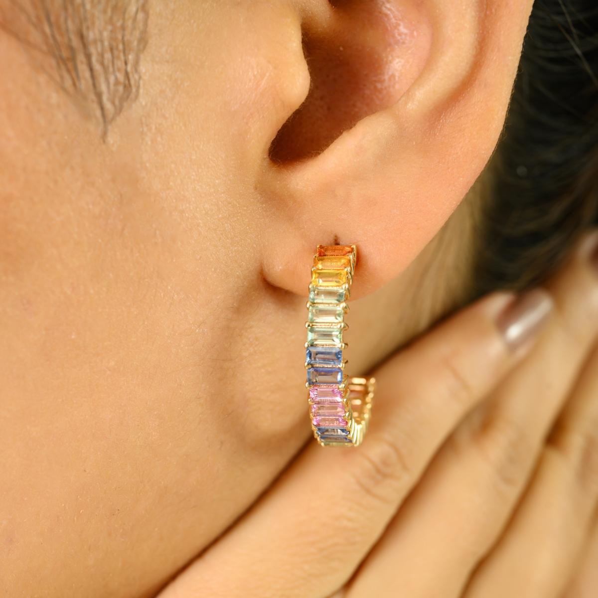 Boucles d'oreilles C.I.C. pour elle en or jaune 14k, Nature saphir multiple et ouvert Pour femmes en vente