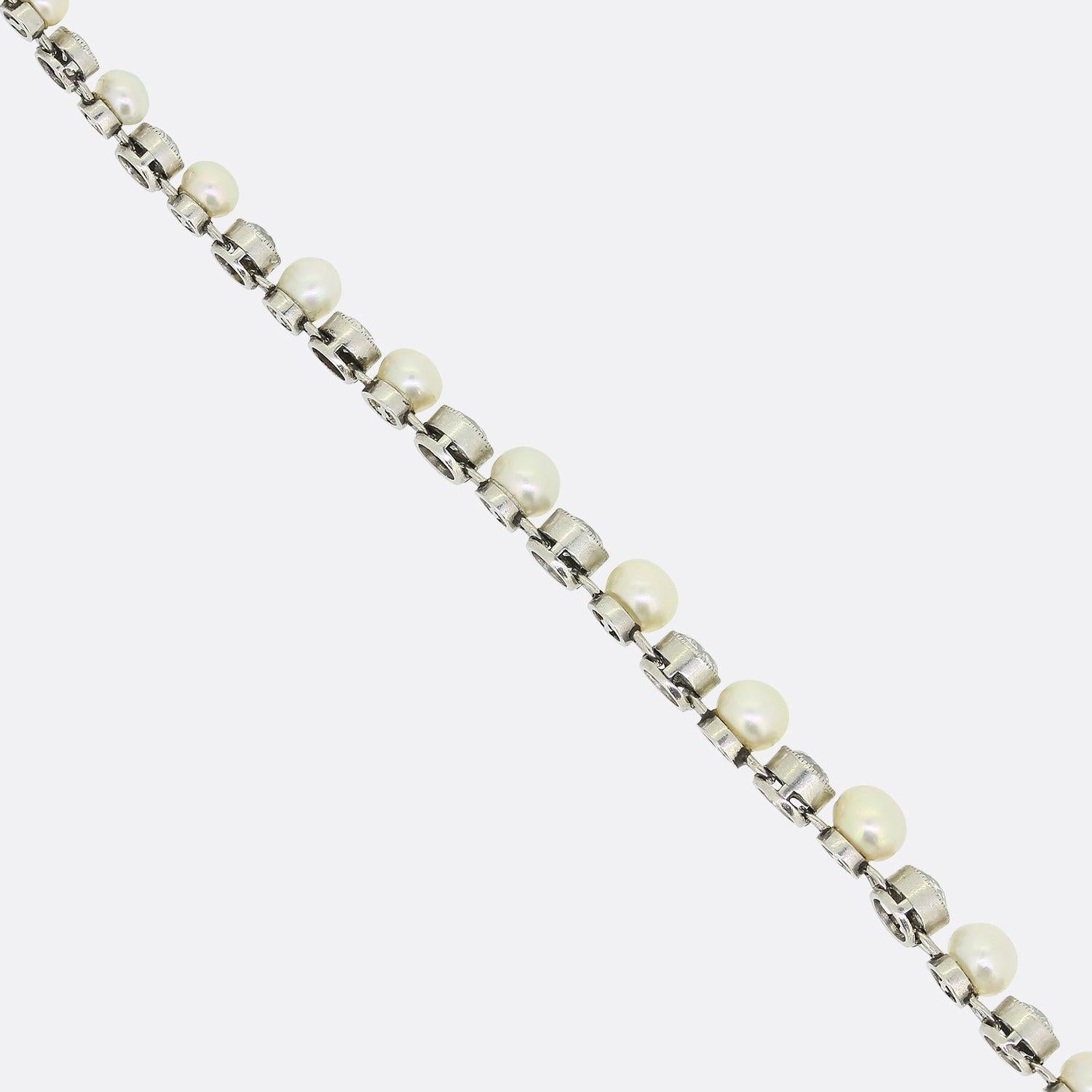 Art Deco Natural Pearl and Diamond Bracelet In Good Condition For Sale In London, GB