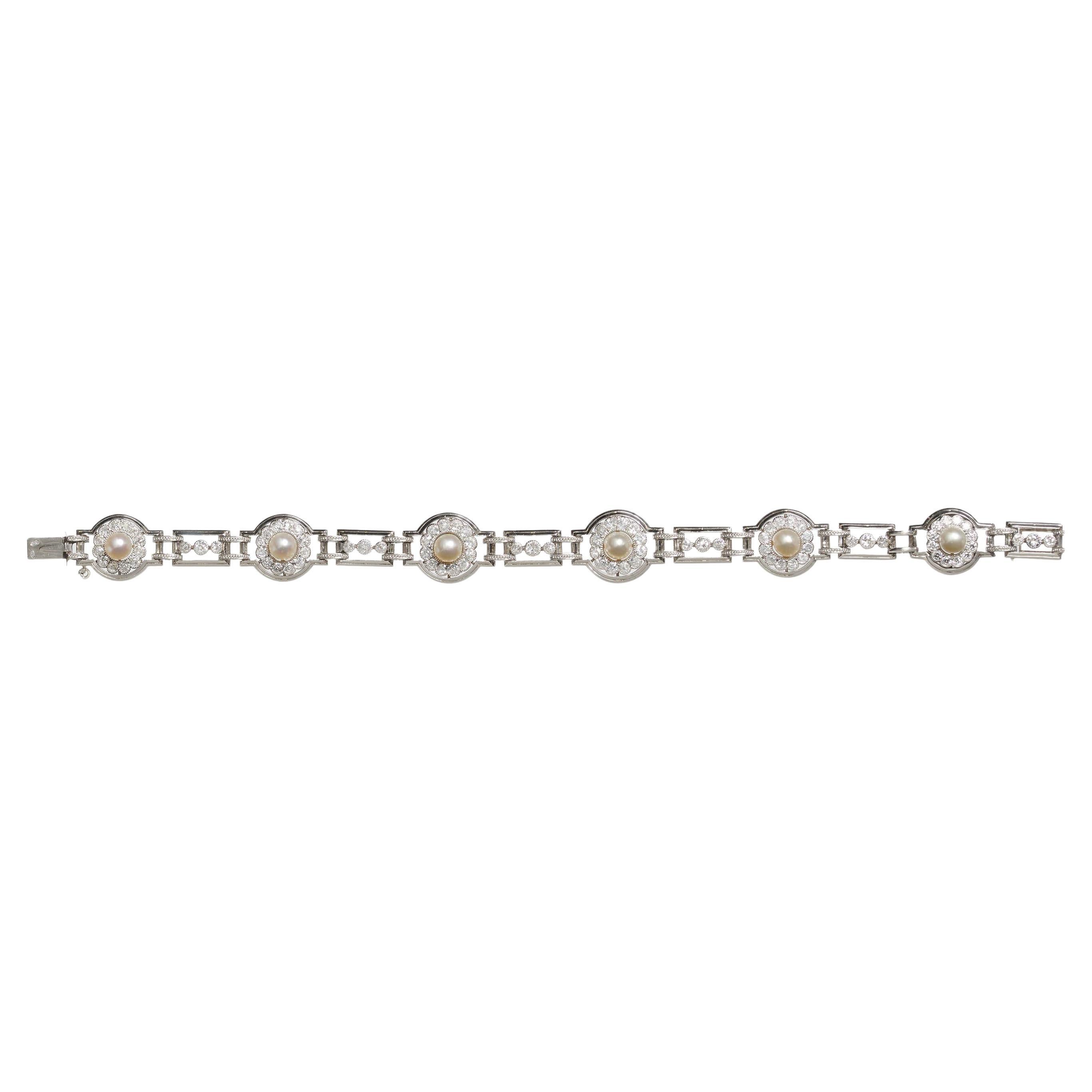 Art-Déco-Armband aus Platin mit natürlichen Perlen, Diamanten und Platin, um 1930 im Angebot