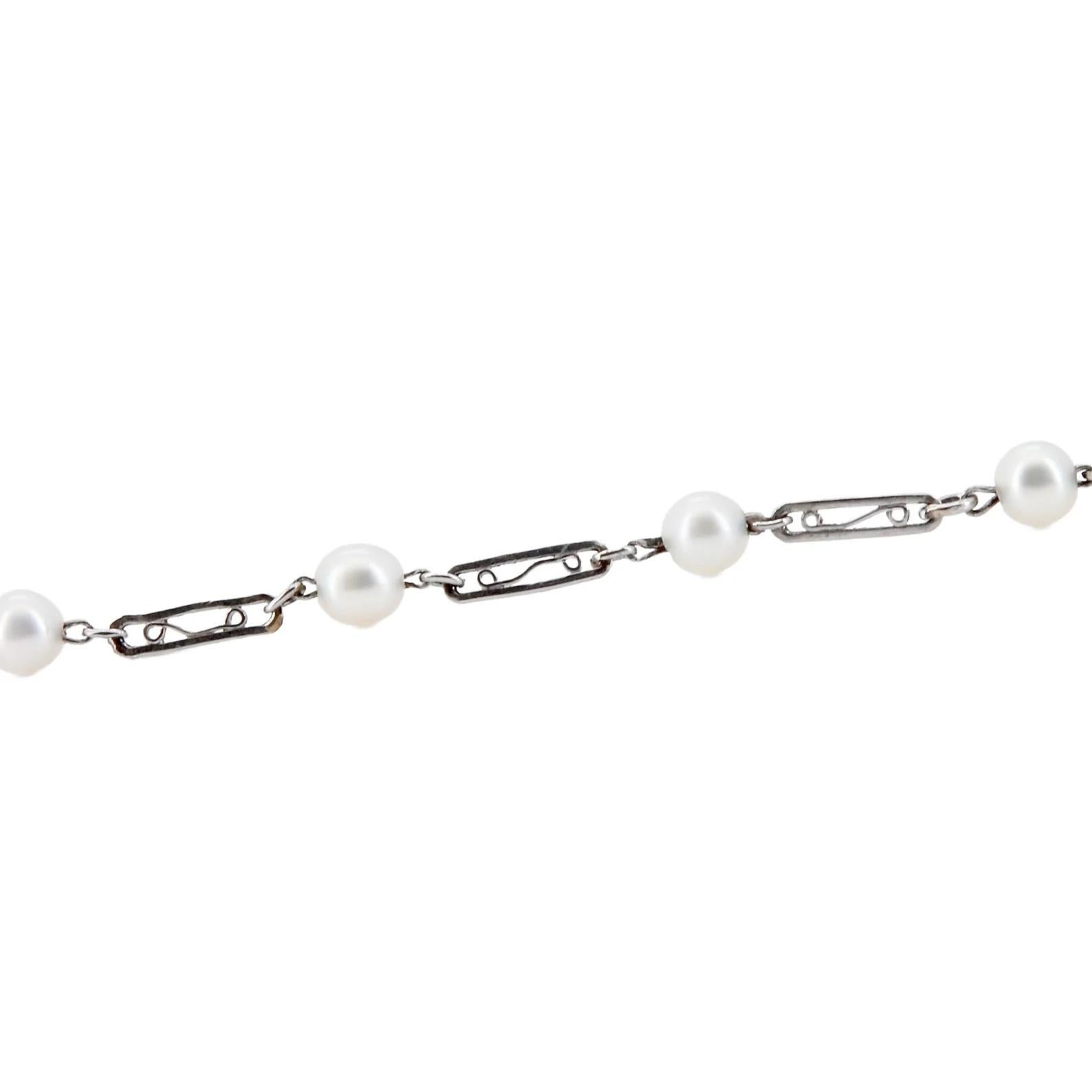 Round Cut Art Deco Natural Pearl Filigree Bracelet in Platinum For Sale