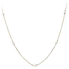Art deco natural pearl necklace in 18 karat white gold