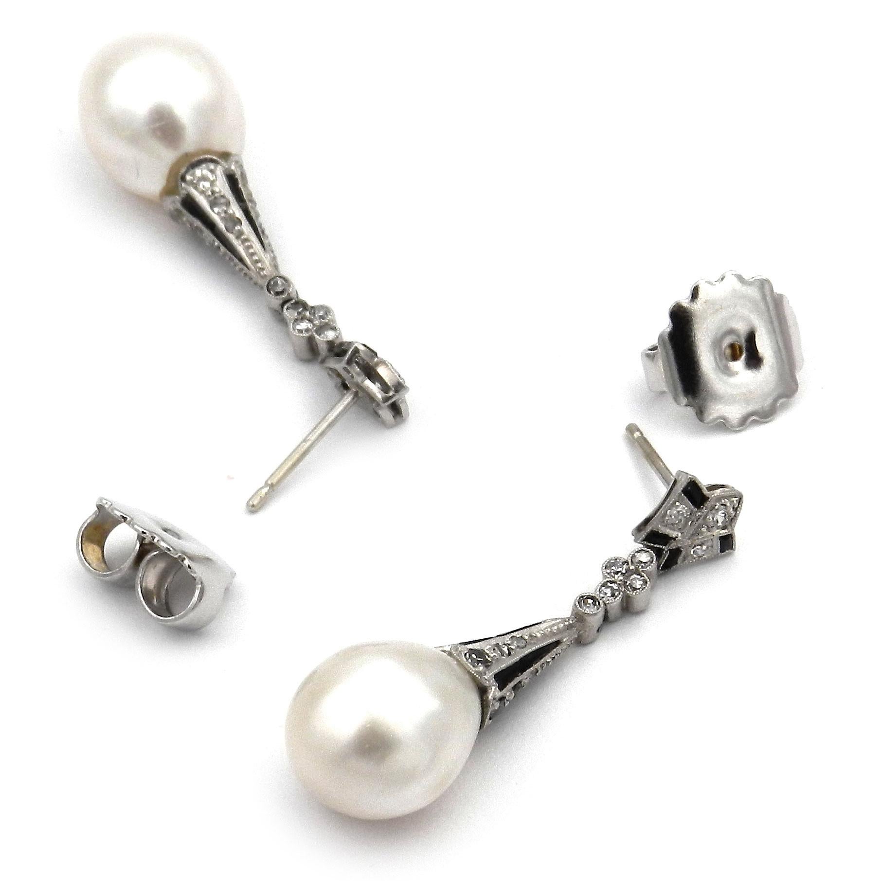 Women's Art Deco Natural Pearl Onyx Diamond 18K White Gold Earrings circa 1920 For Sale
