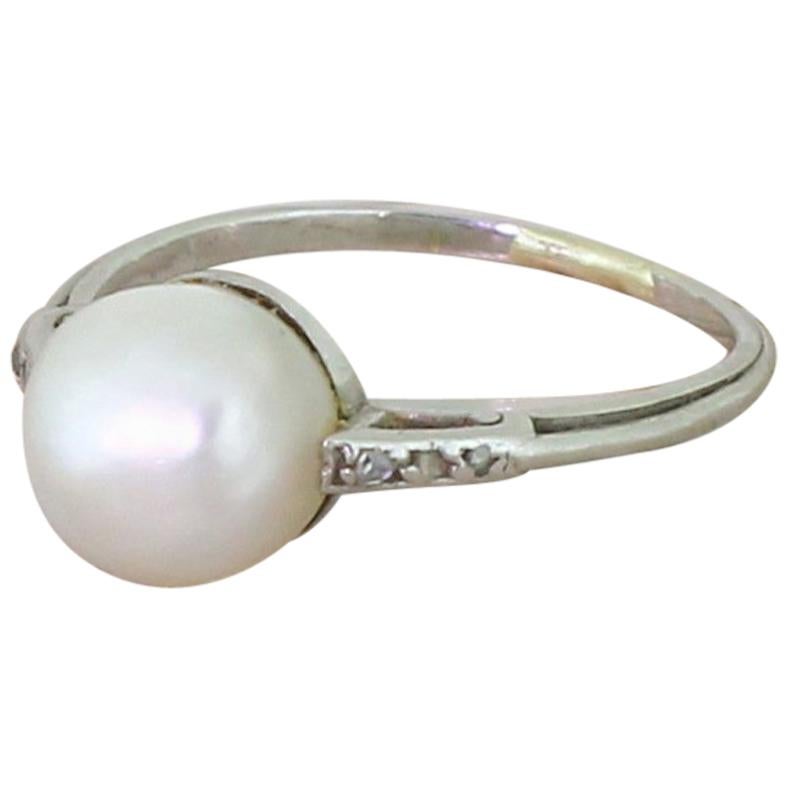 Art Deco Natural Saltwater Pearl 18 Karat White Gold Solitaire Ring For Sale