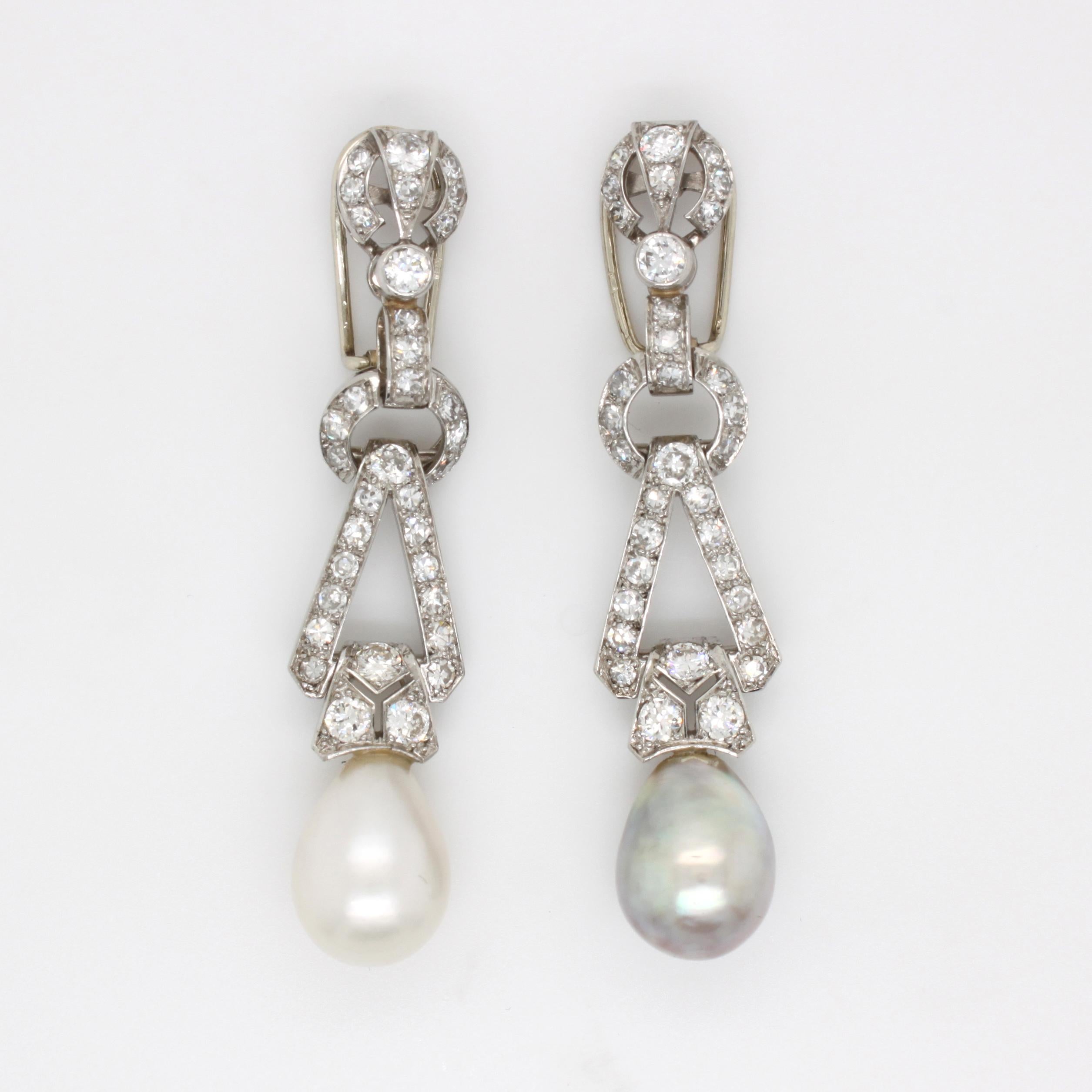 Art Deco Natural Saltwater Pearl and Diamond Earrings, ca. 1920s In Excellent Condition In Idar-Oberstein, DE