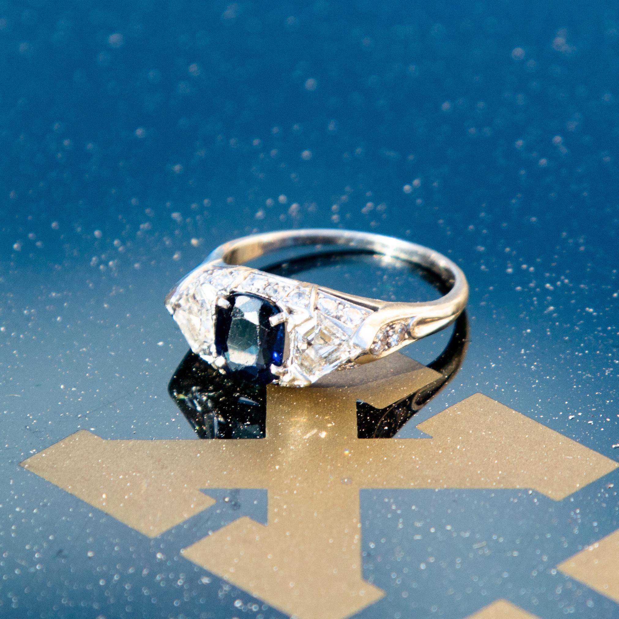 Art Deco Natural Sapphire and Diamond Platinum Three-Stone Ring 1
