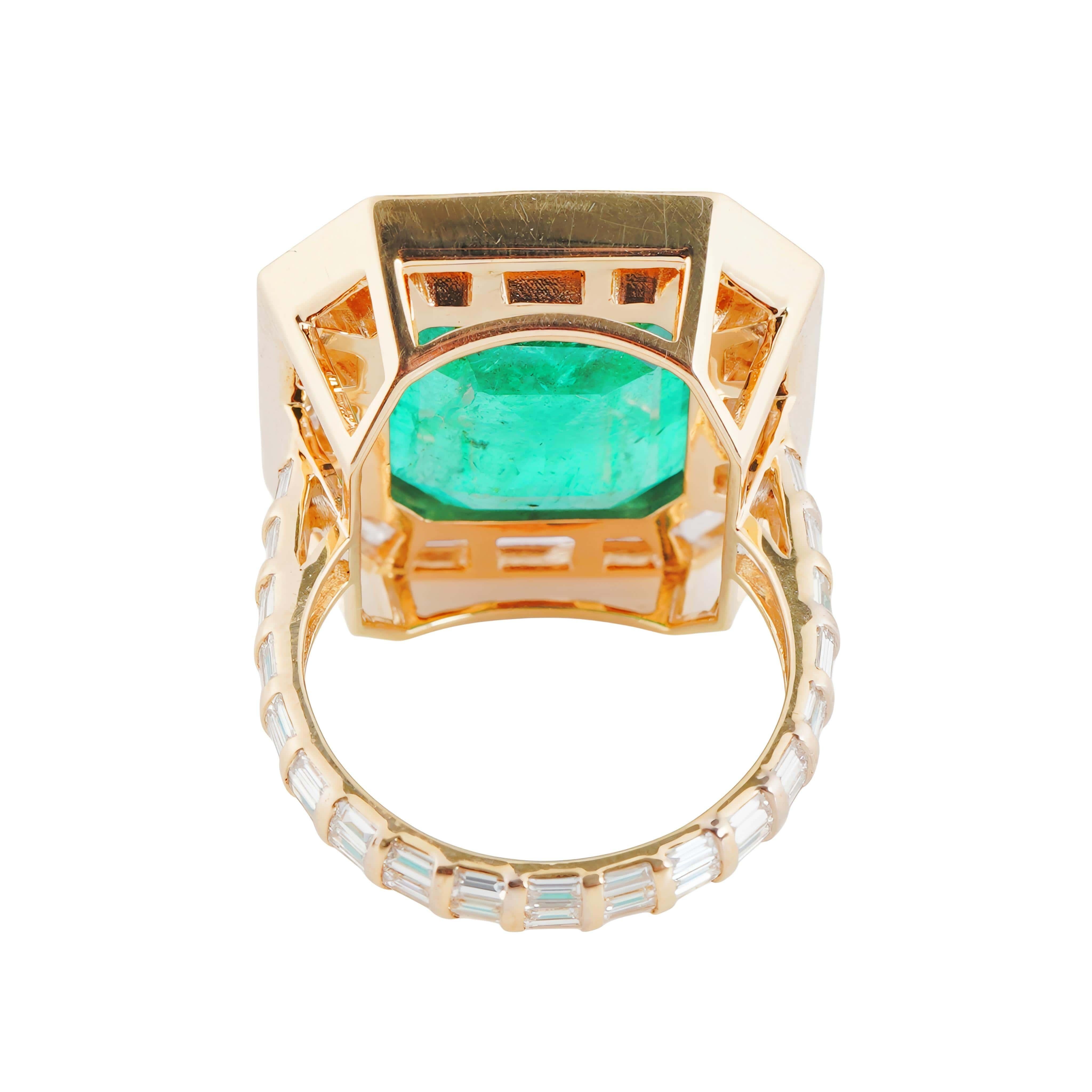Ring aus 18 Karat Gold mit natürlichem sambischem Smaragd und Diamanten in hoher Qualität im Art-déco-Stil im Zustand „Neu“ im Angebot in New York, NY