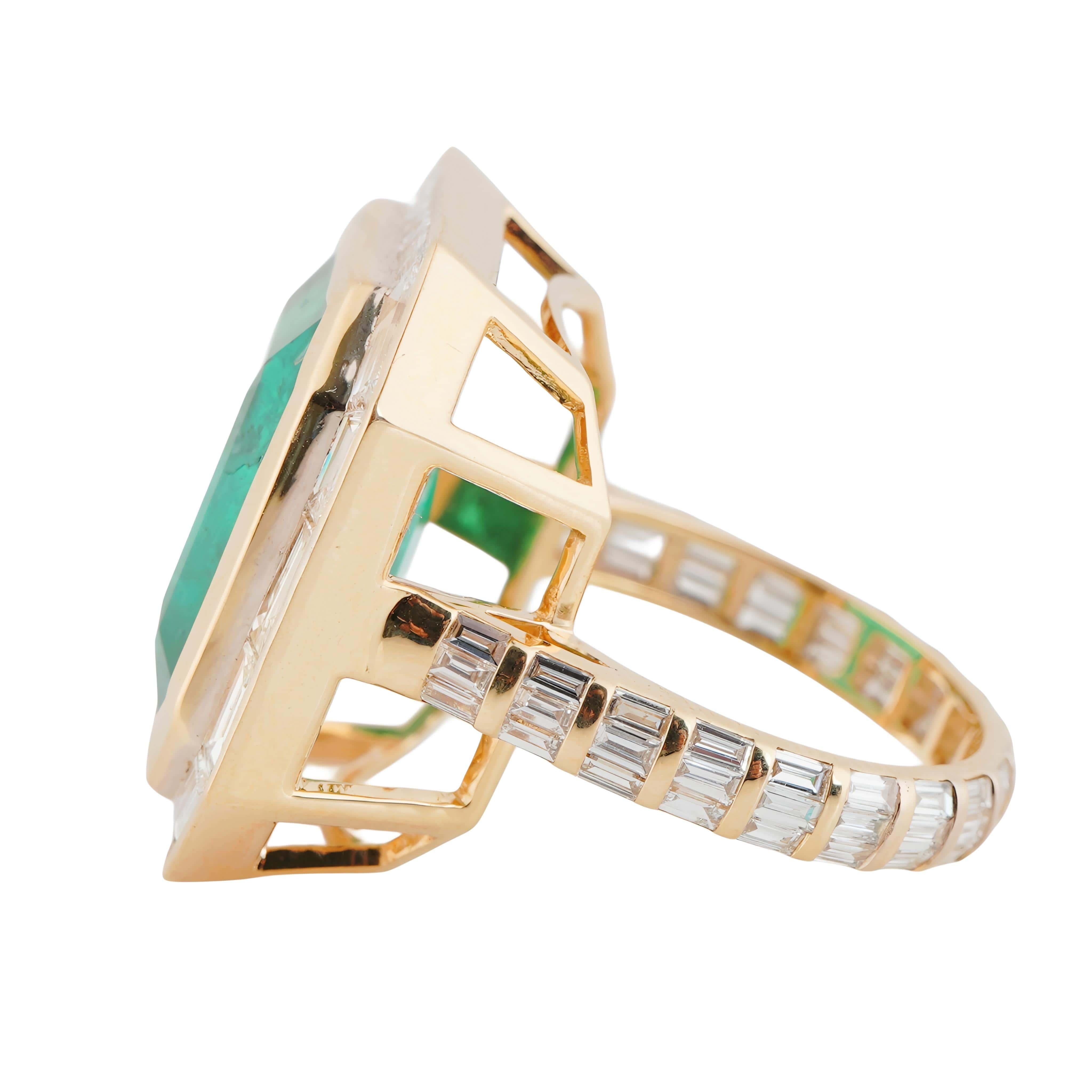Ring aus 18 Karat Gold mit natürlichem sambischem Smaragd und Diamanten in hoher Qualität im Art-déco-Stil Damen im Angebot