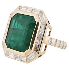 Art deco style Natural Zambian high quality Emerald & diamond ring in 18k gold