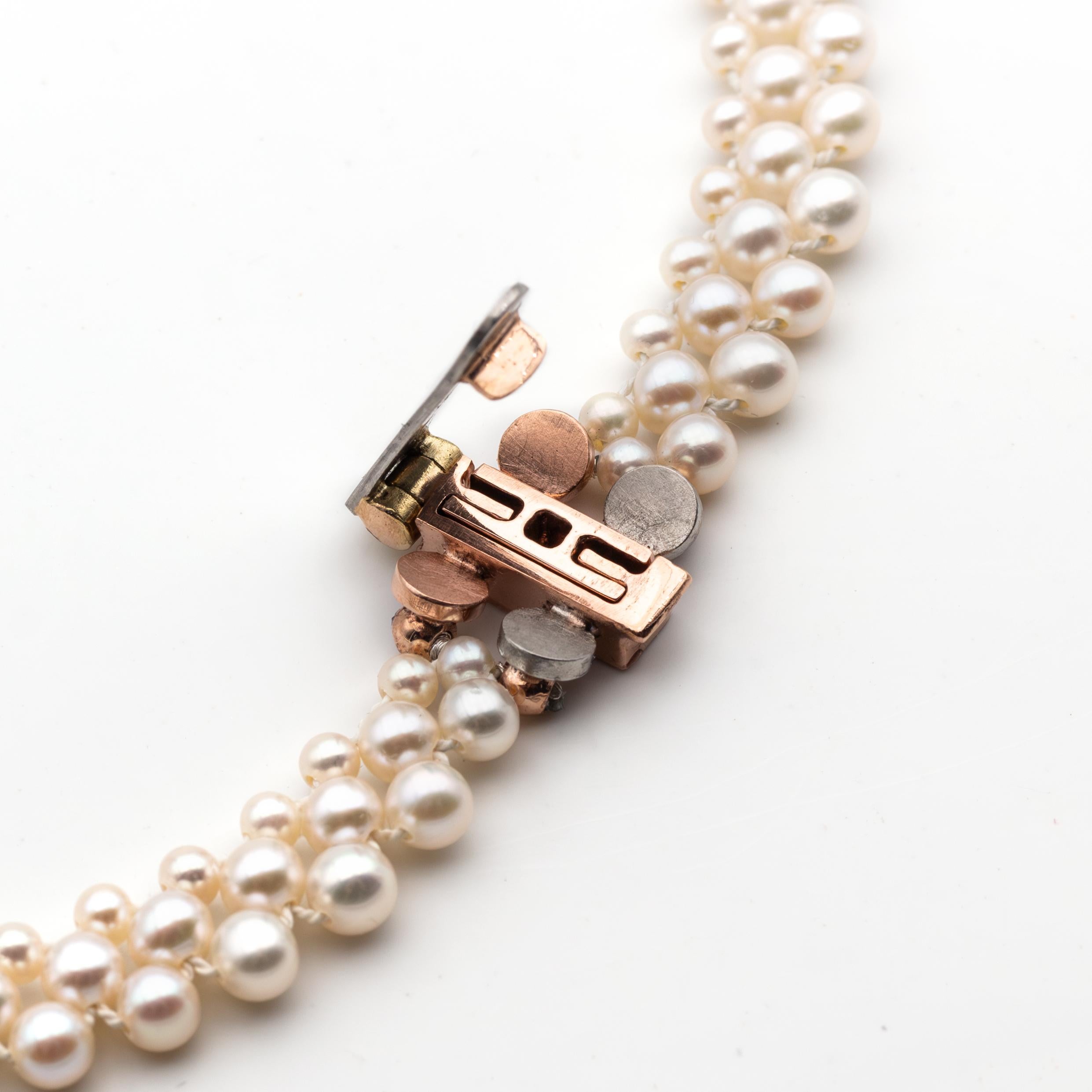 Art Déco Collana Art Deco in oro rosa con opale e diamanti su collane di perle in vendita