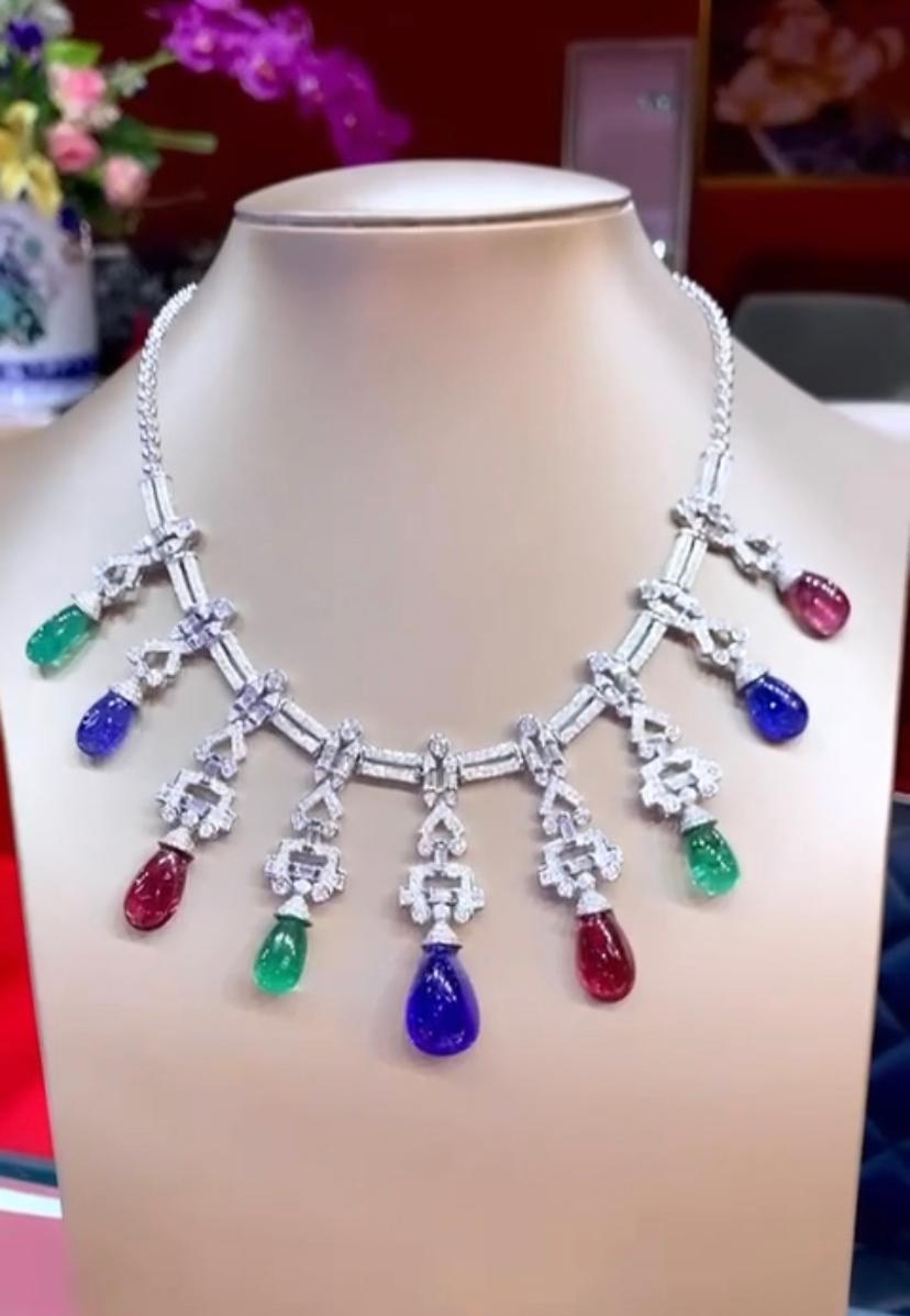 Art Deco Necklace 103.48 carats Emeralds, Tanzanites, Tourmalines, Diamonds In New Condition In Massafra, IT