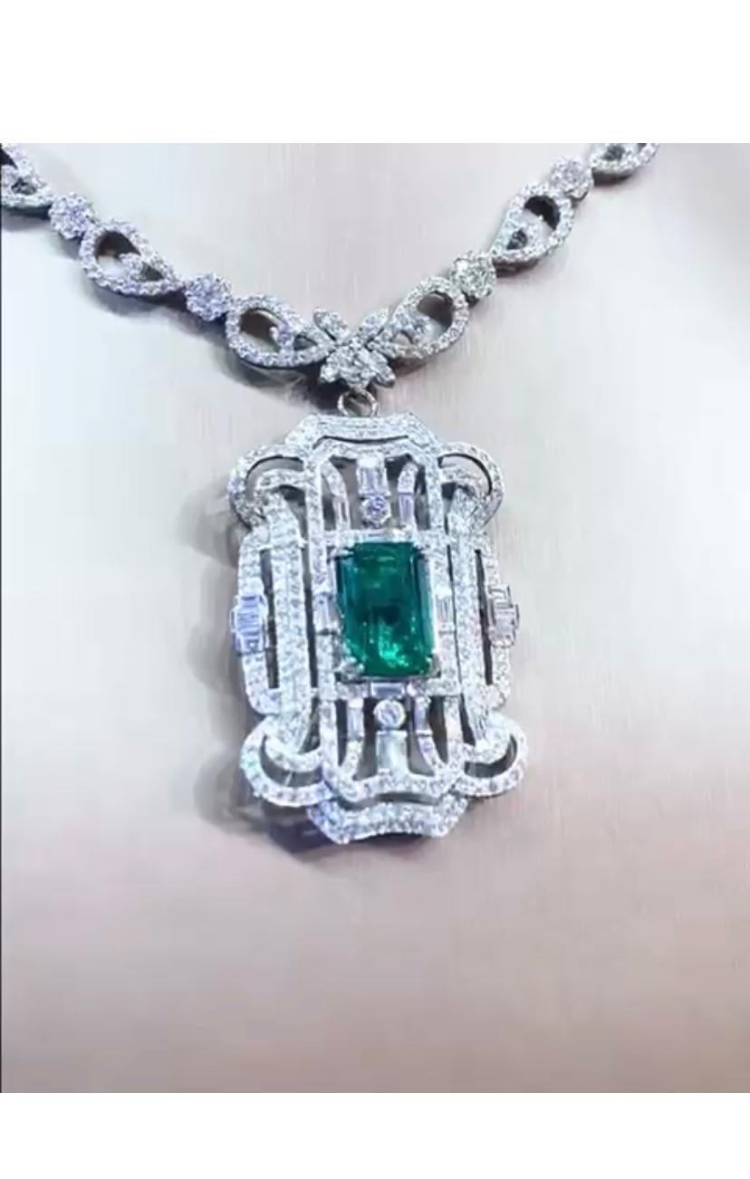 Art Decô Halskette mit 17,64 Karat Smaragd und Diamanten im Angebot 1