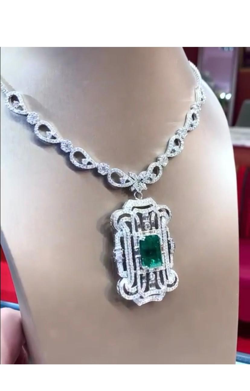 Art Decô Halskette mit 17,64 Karat Smaragd und Diamanten im Angebot 2