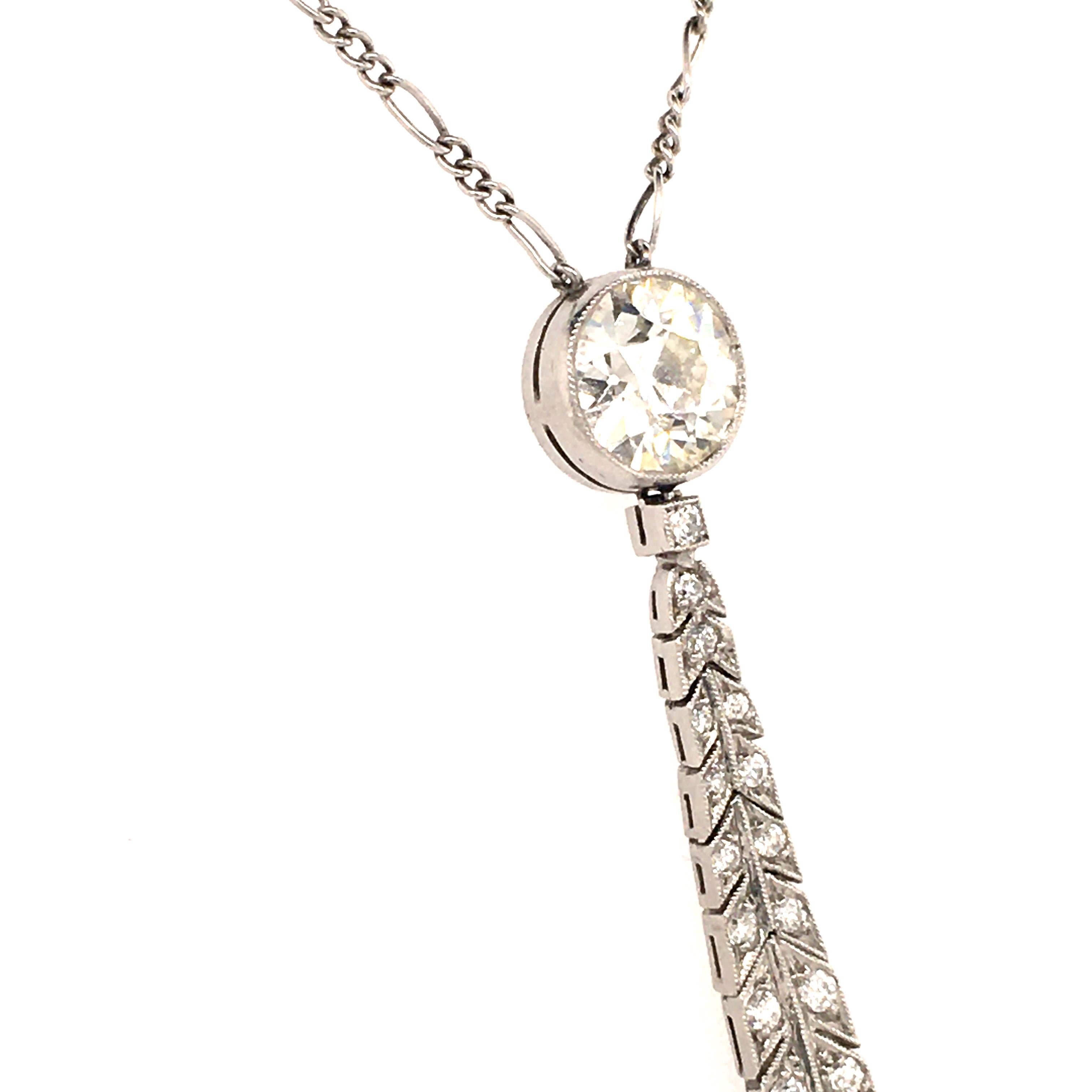 Art Deco Necklace with Diamonds in Platinum 1