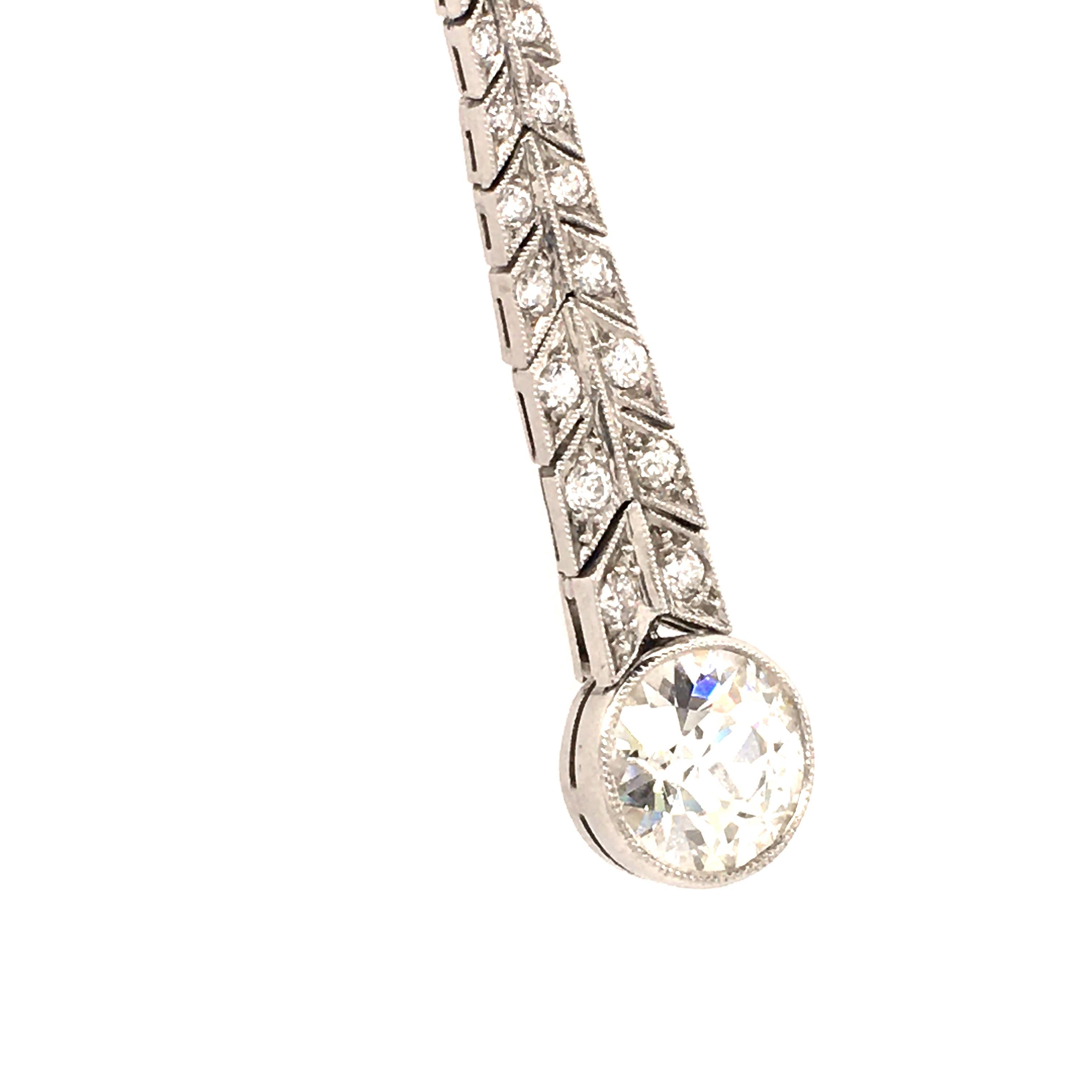 Art Deco Necklace with Diamonds in Platinum 2