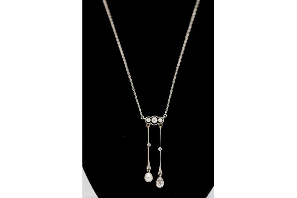 Women's or Men's Art Deco negligee necklace with diamonds and pearl.