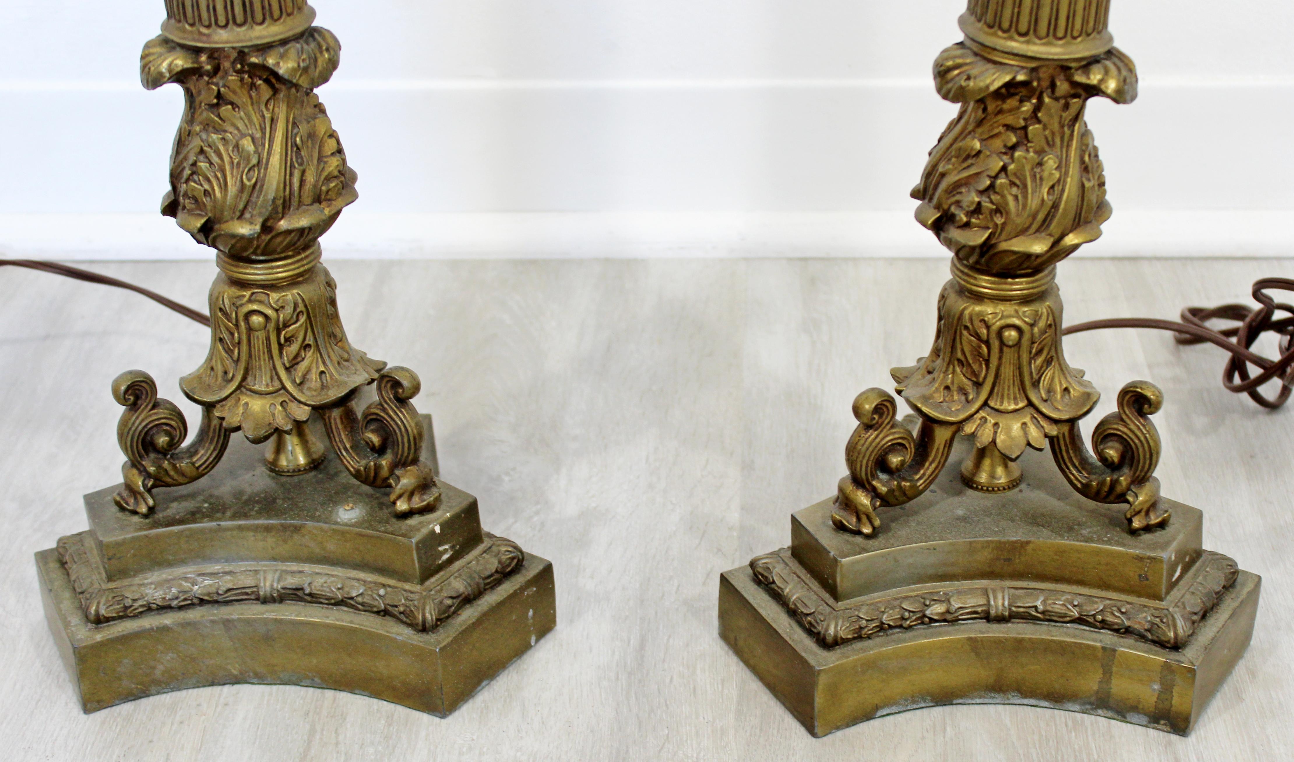 Art Deco Neoclassical Pair of William Kessler Bronze Table Lamps, 1930s For Sale 3