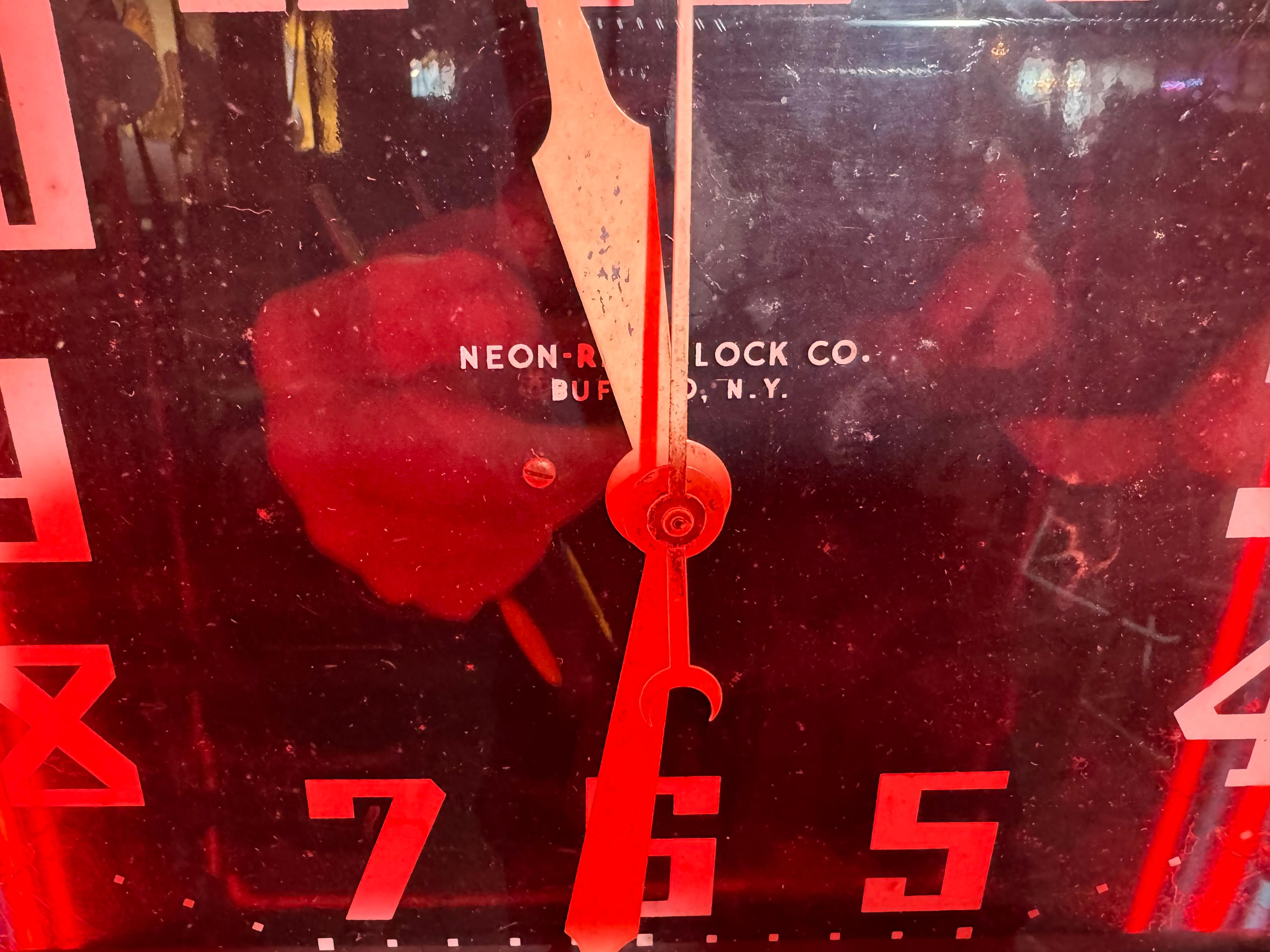 Orologio al neon Art Deco / lavagna per menu. 2 colori. NEON-RAY CLOCK CO , Bflo NY 5