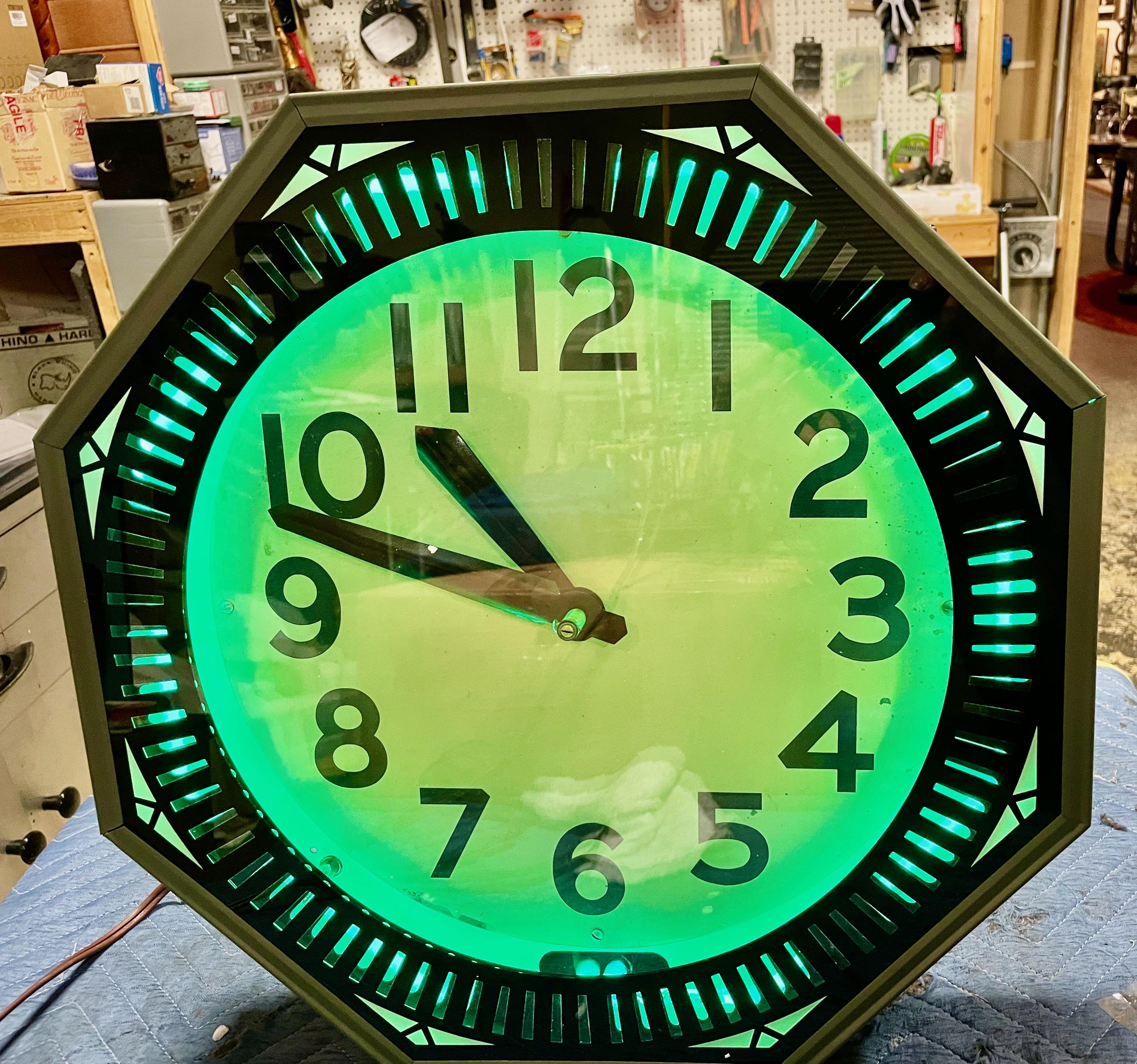 NPI neon products  clock neon tube green electric  clock vintage white 8 sided 