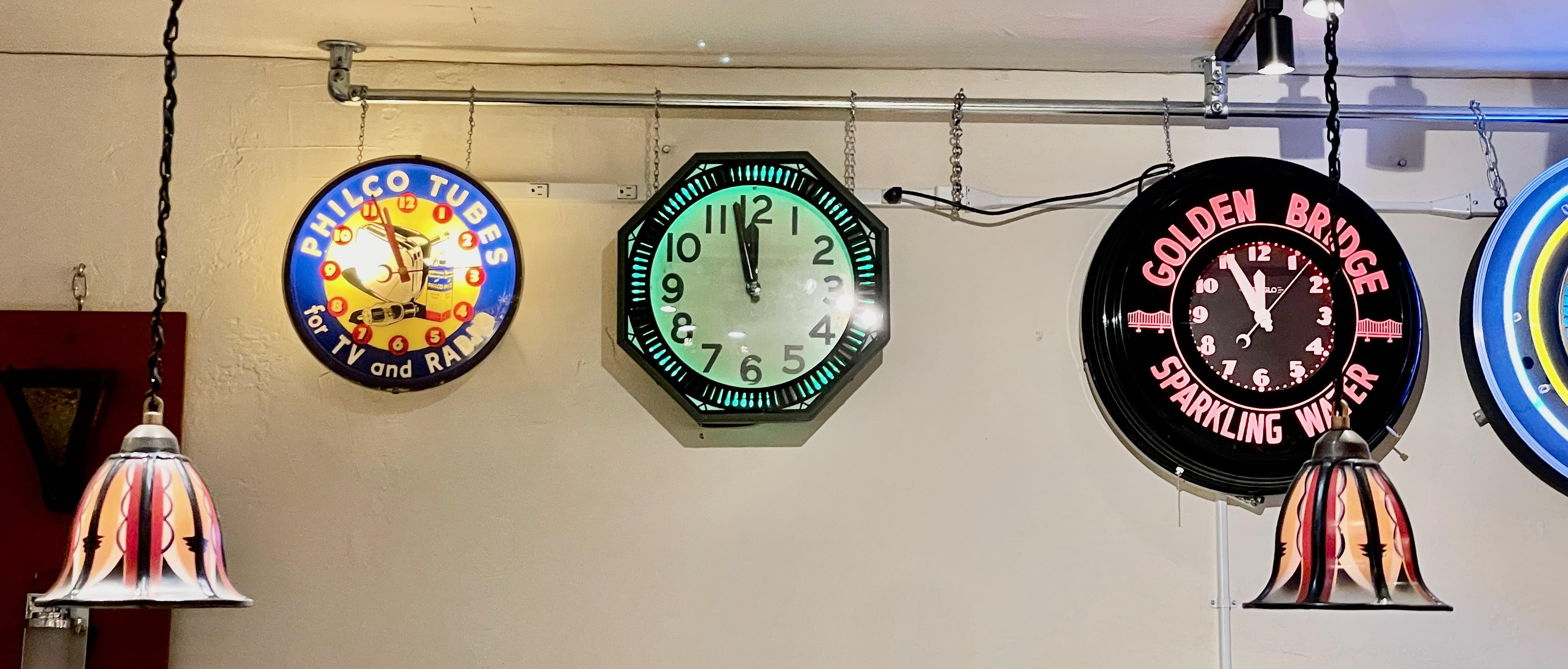 neon clock vintage