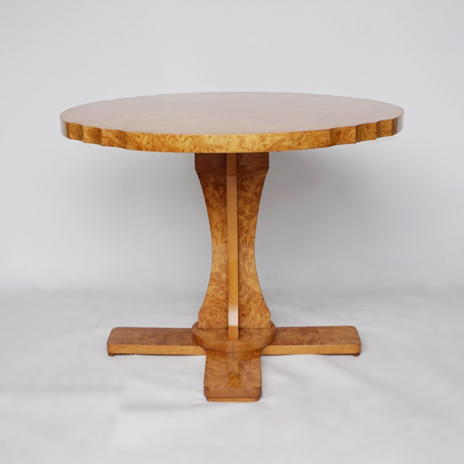 Mid-20th Century Art Deco Nest of Tables by Harry & Lou Epstein