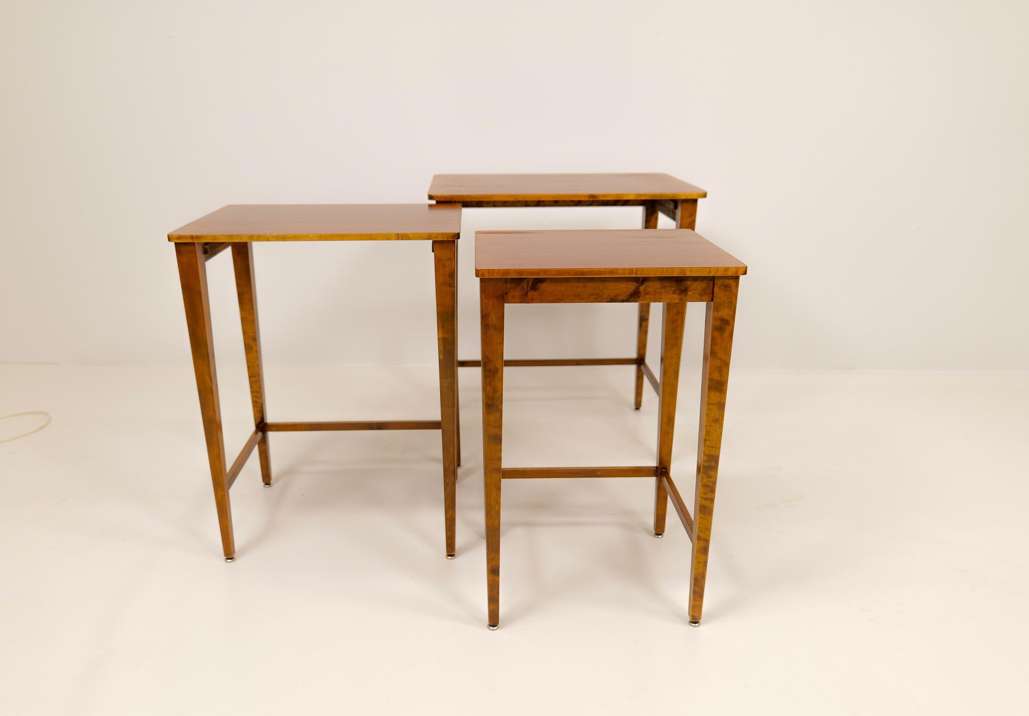 Art Deco Nesting Tables Mahogany and Stained Birch, NK Sweden, 1940s For Sale 7