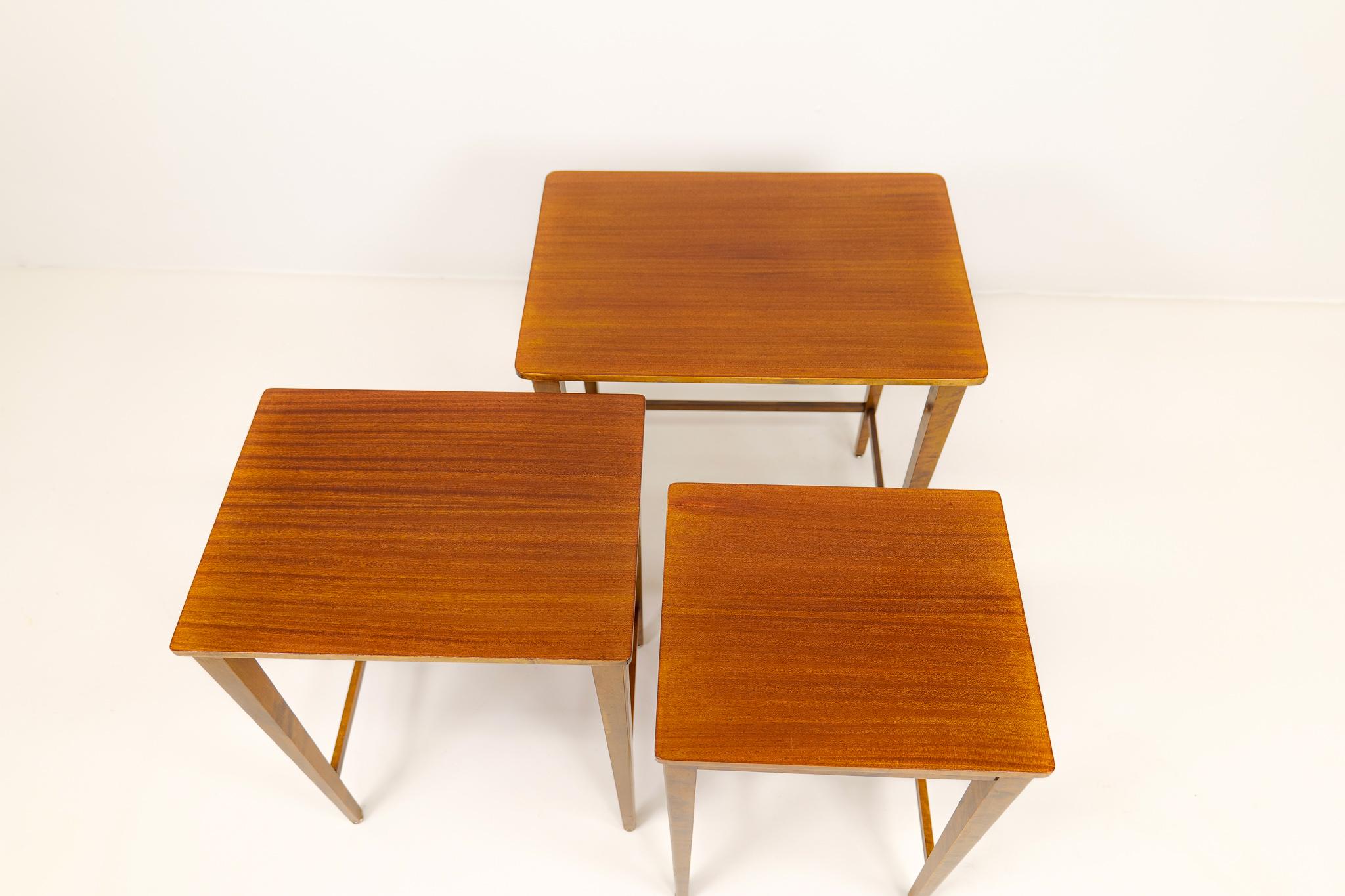 Art Deco Nesting Tables Mahogany and Stained Birch, NK Sweden, 1940s For Sale 8