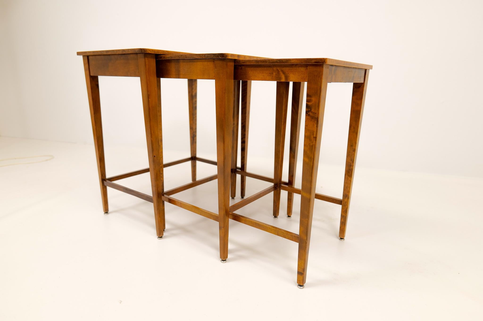 Art Deco Nesting Tables Mahogany and Stained Birch, NK Sweden, 1940s For Sale 2